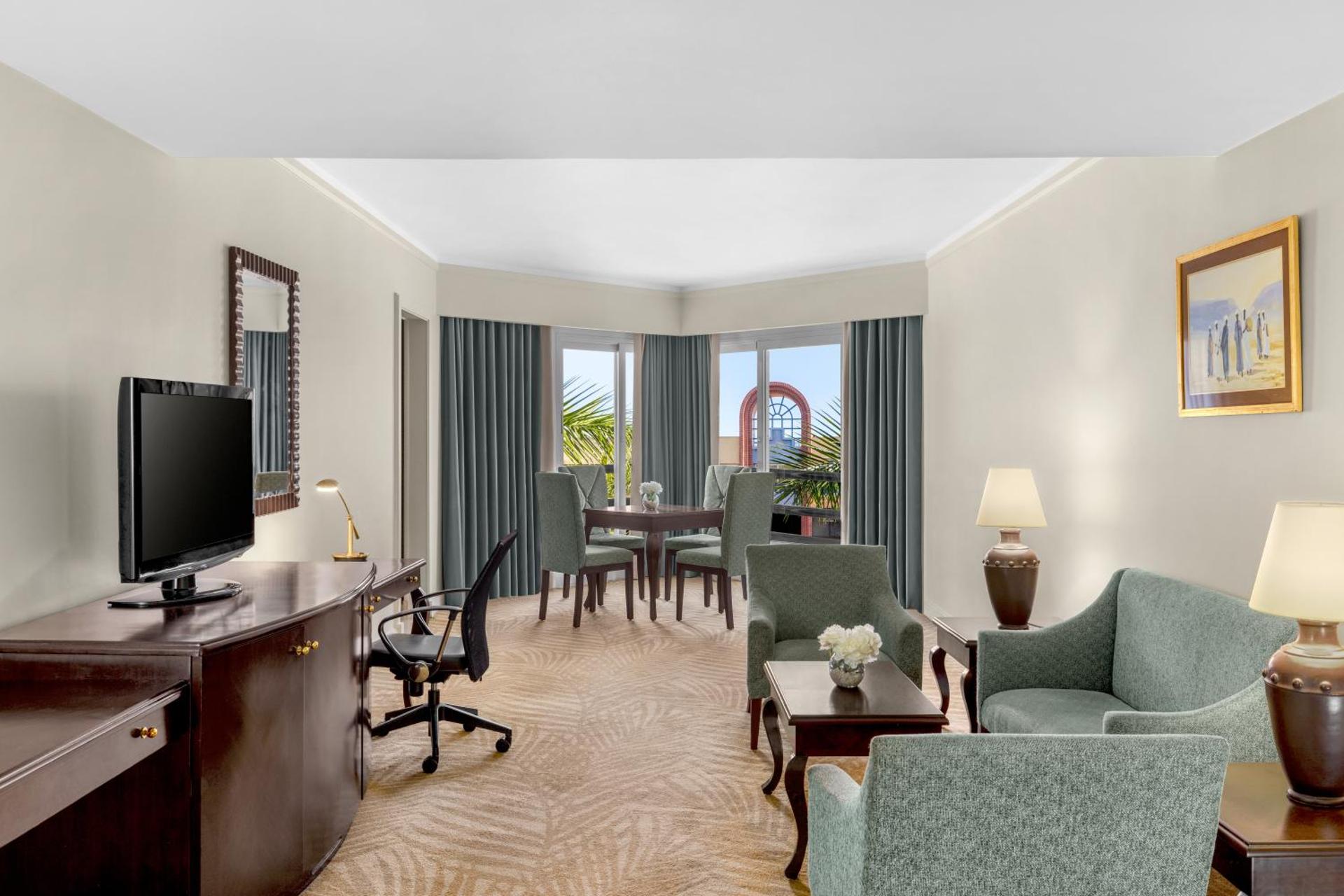 Hilton Alexandria Green Plaza - Photo 13