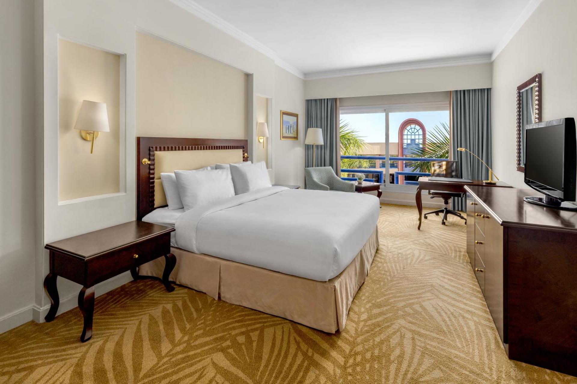 Hilton Alexandria Green Plaza - Photo 14