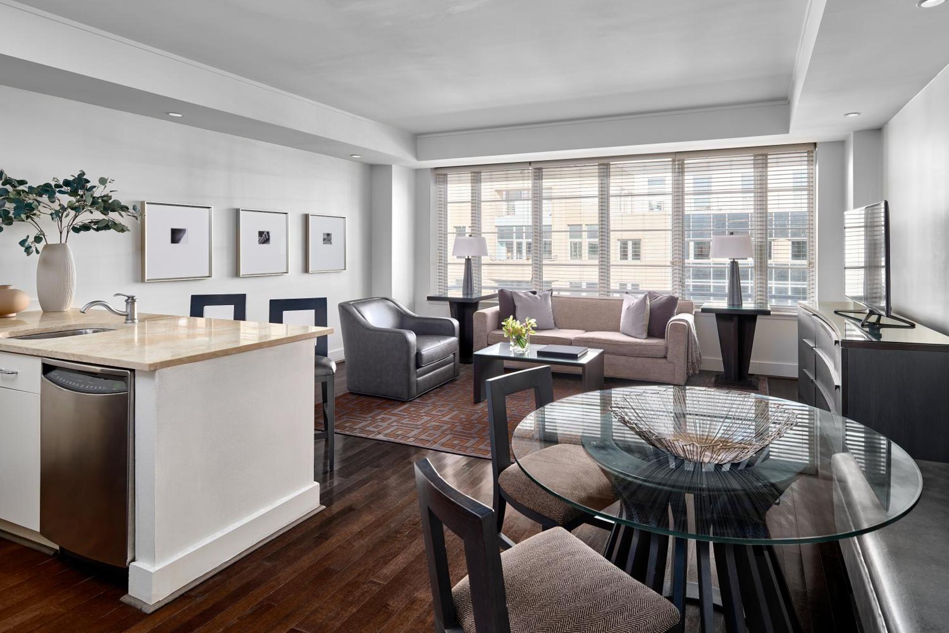 AKA White House - Photo 31