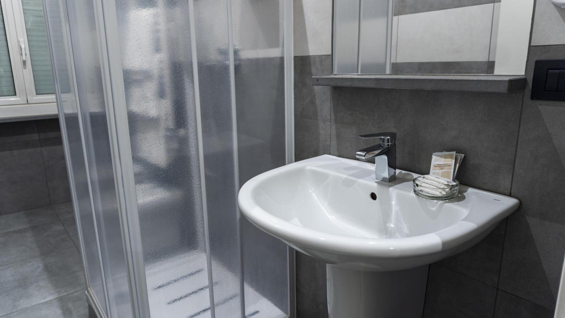 Hotel Rex Milano - Photo 21