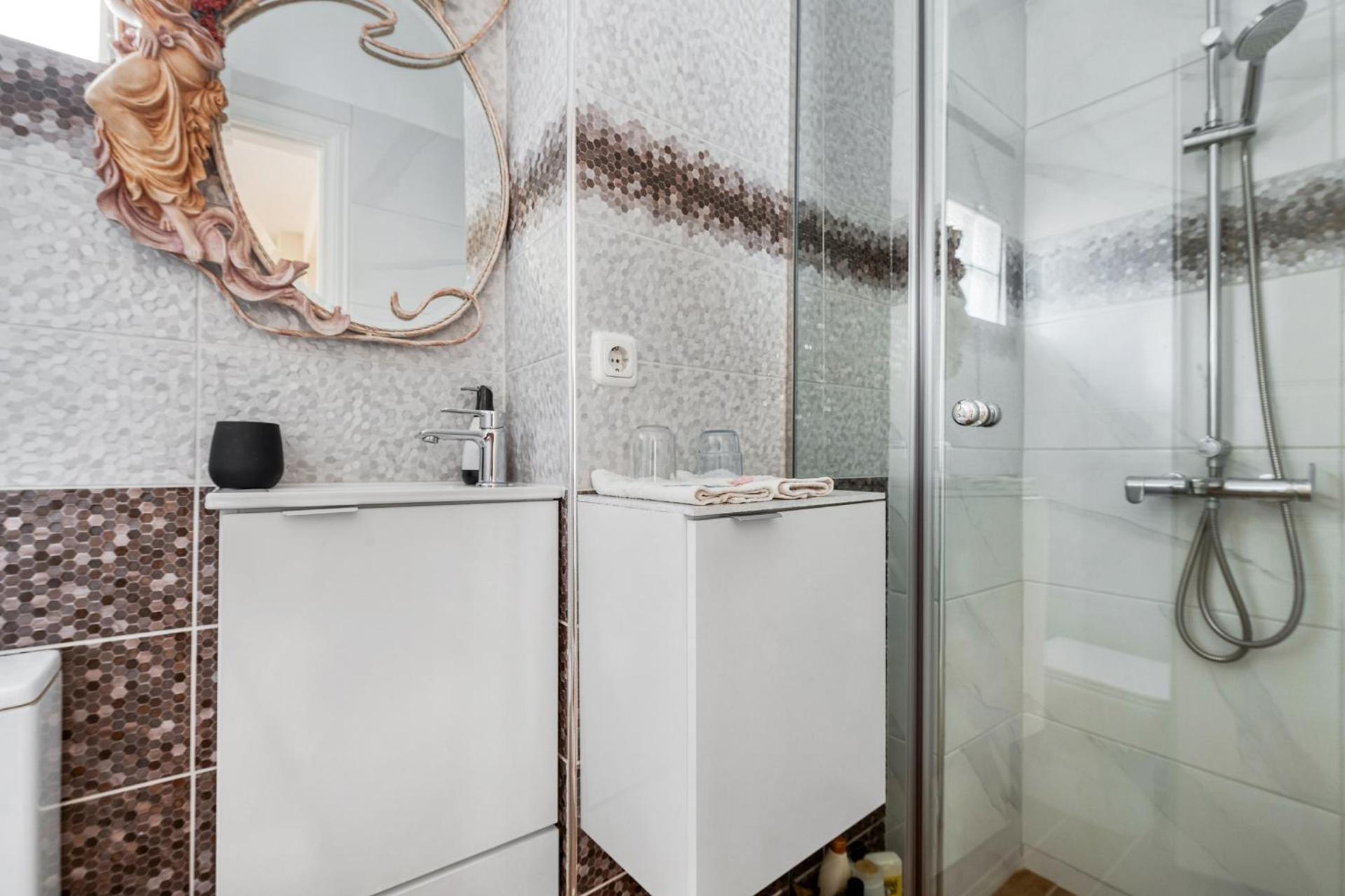 Artistic Villa Luxury - Photo 7