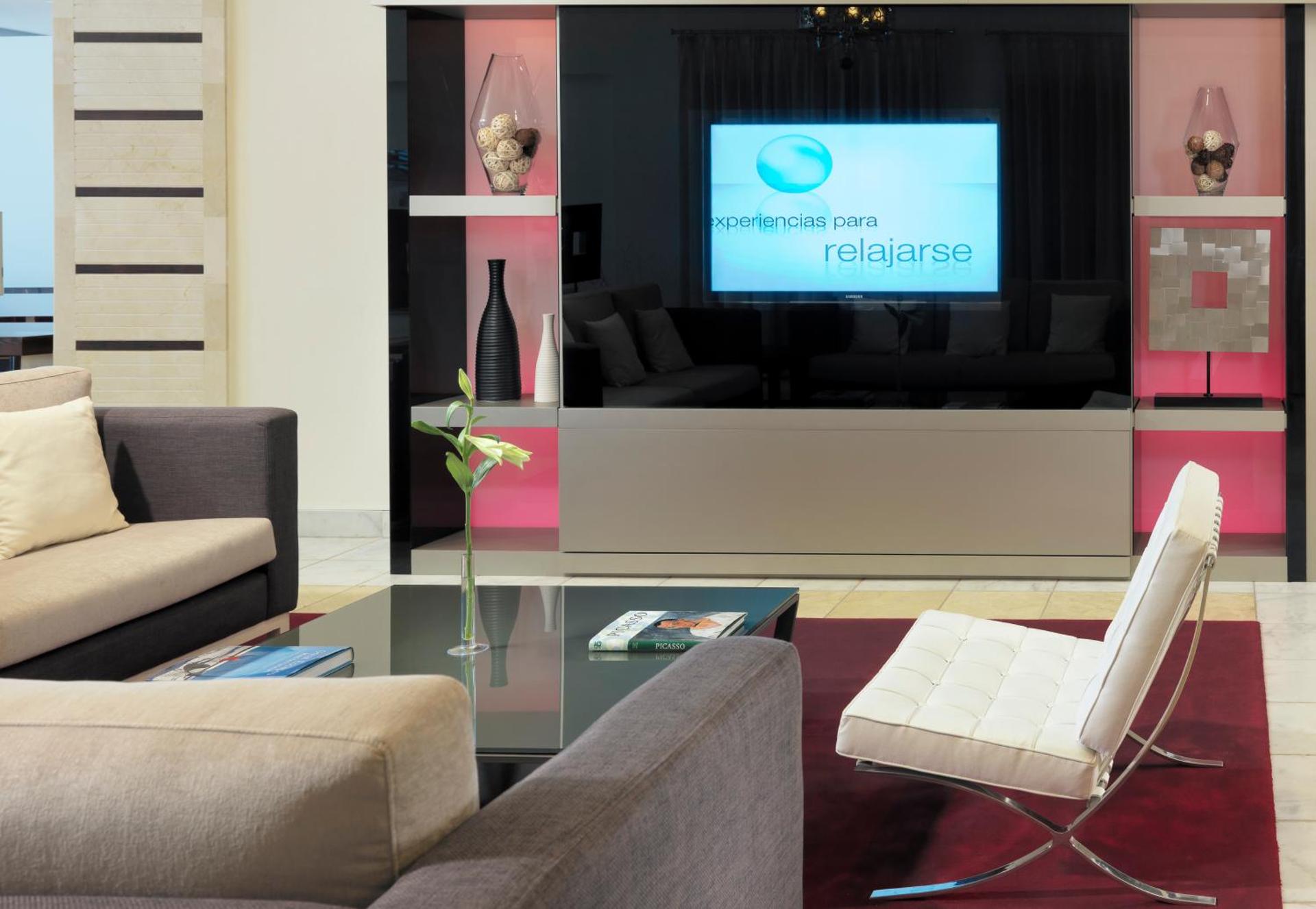 H10 Estepona Palace - Photo 8