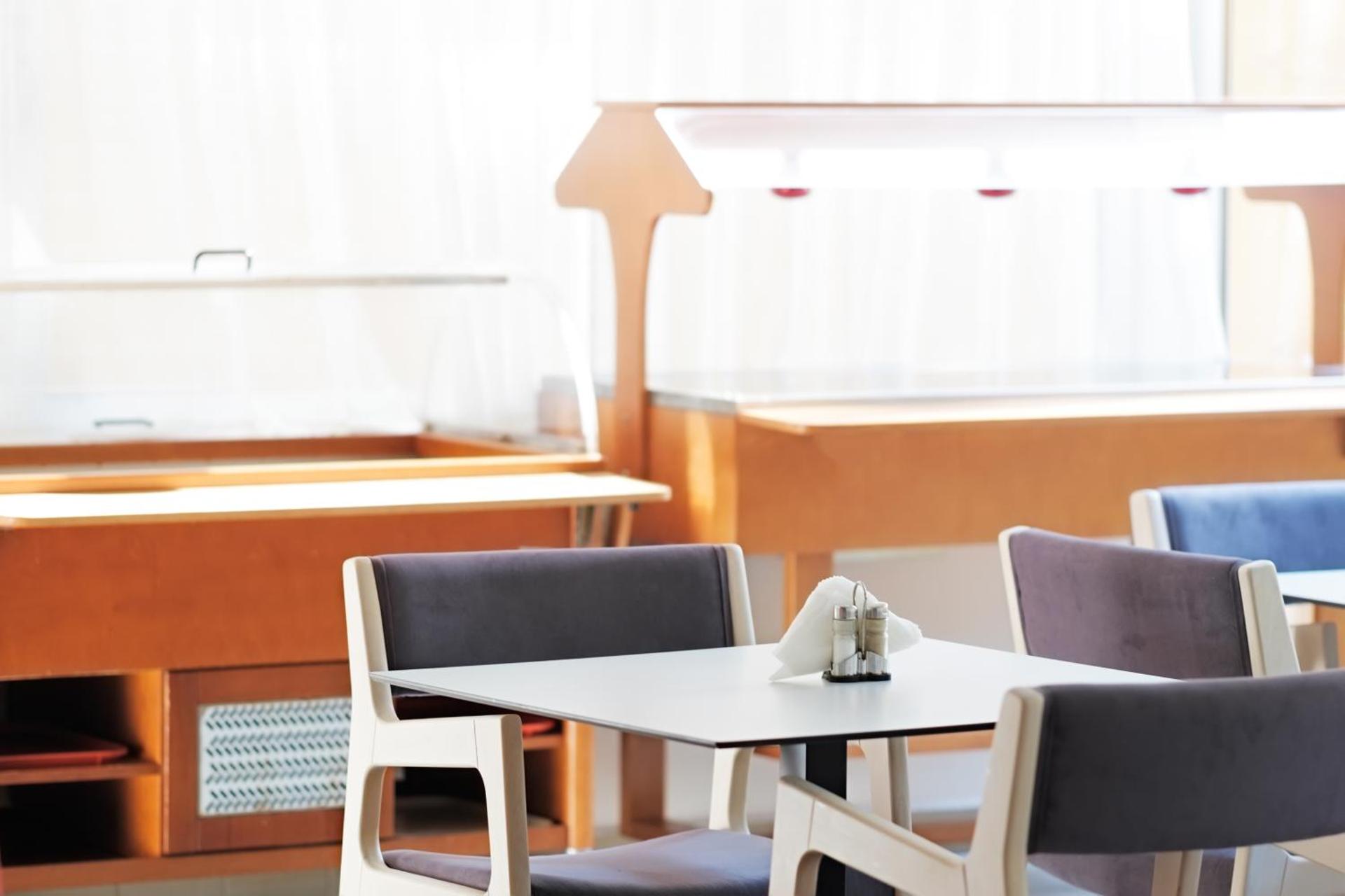 Savoy City Hotel - Photo 23