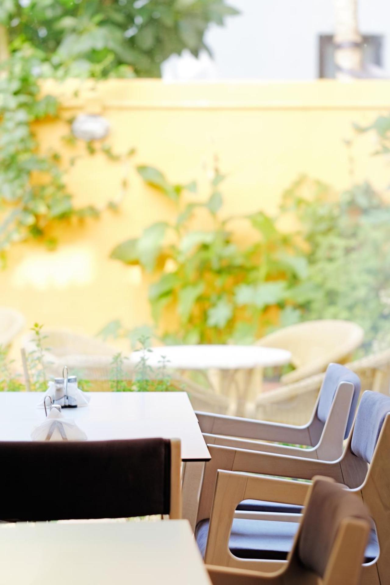 Savoy City Hotel - Photo 18