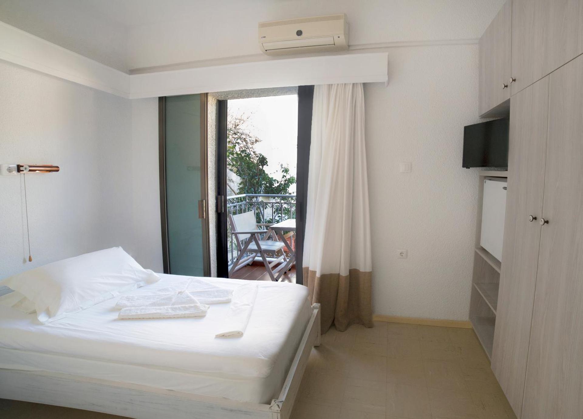 Twin Room with Mountain View