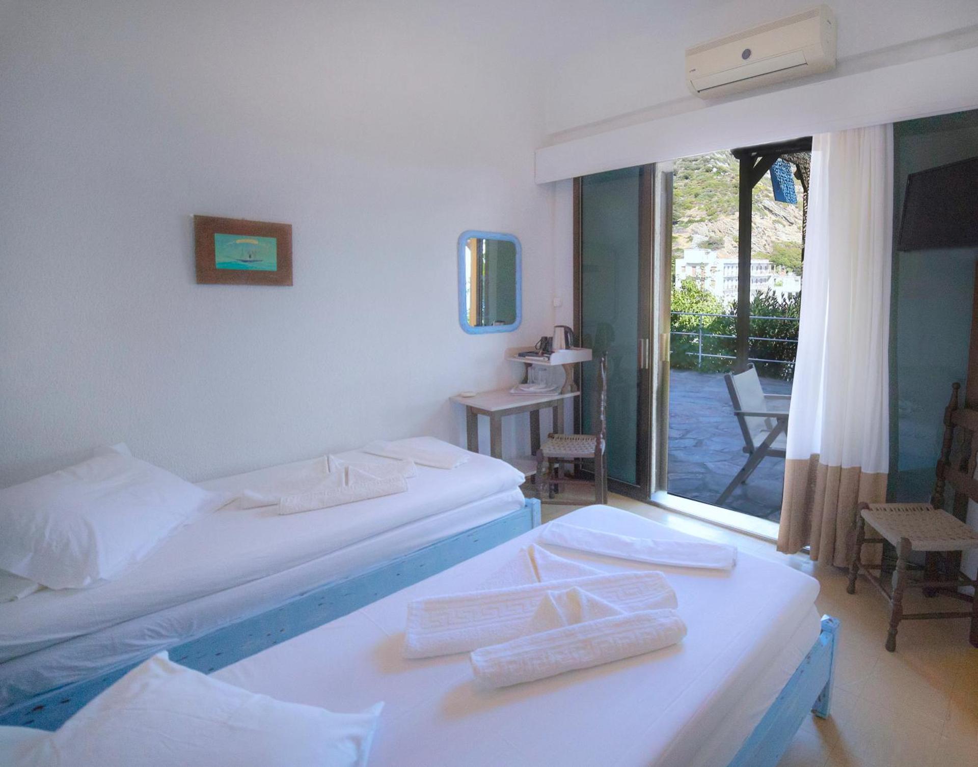 Marina Hotel - Photo 13