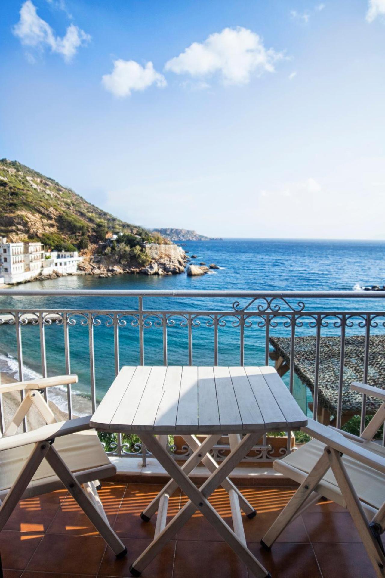 Marina Hotel - Photo 11