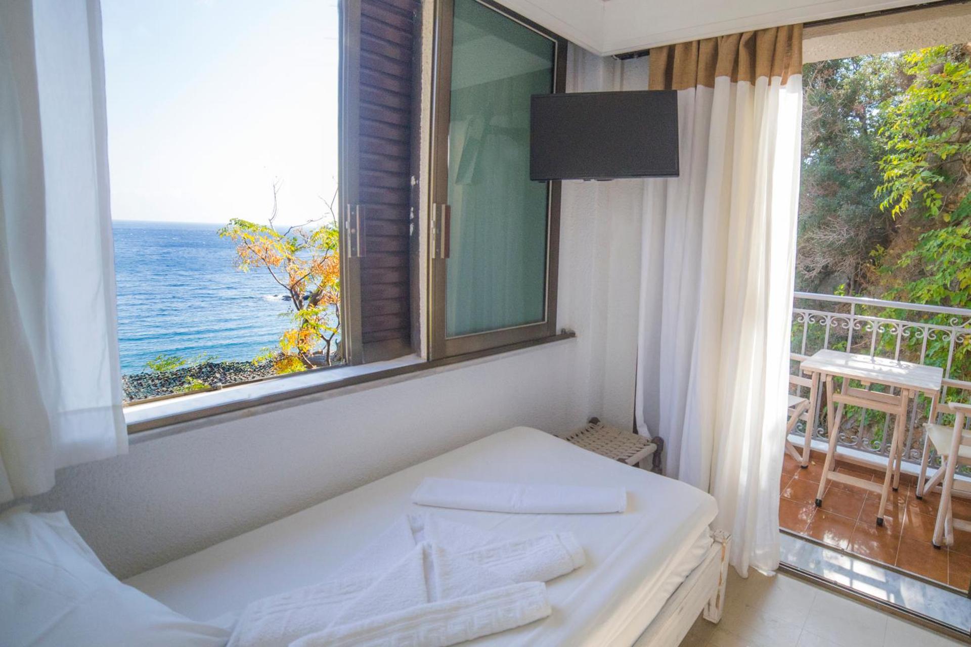 Marina Hotel - Photo 28