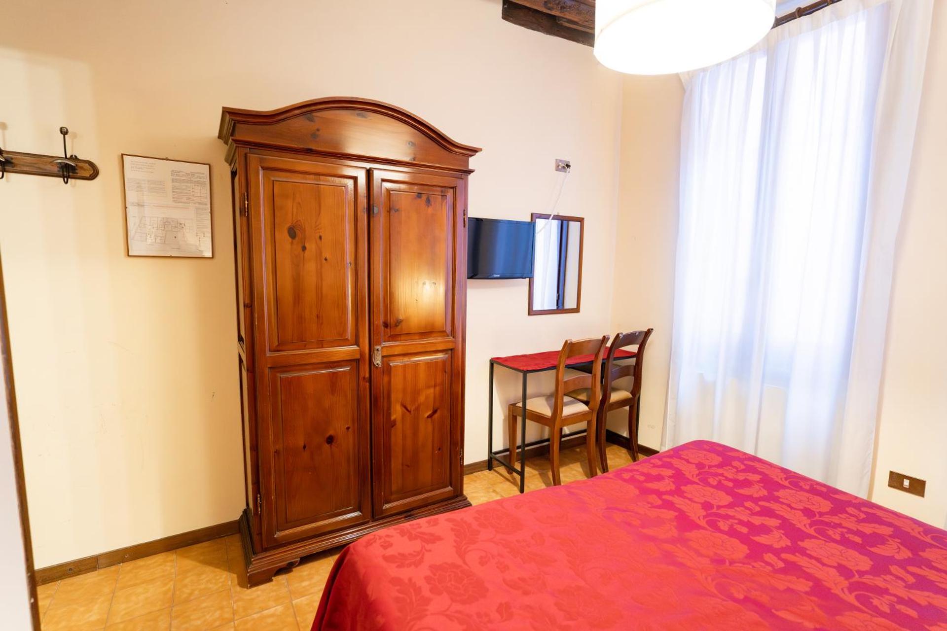 Hotel Tivoli - Photo 21