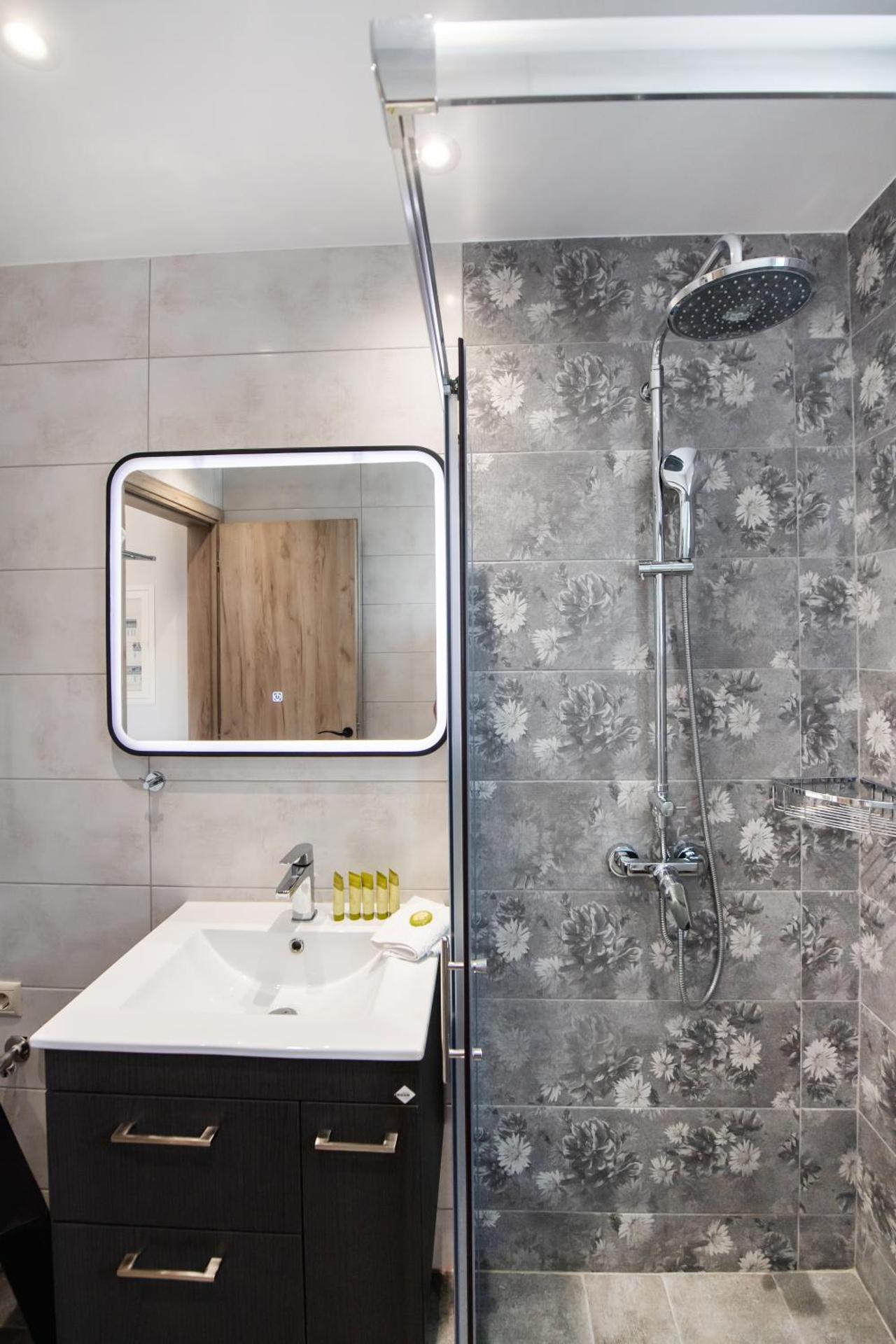 Ruellia Luxury Apartments - Photo 12