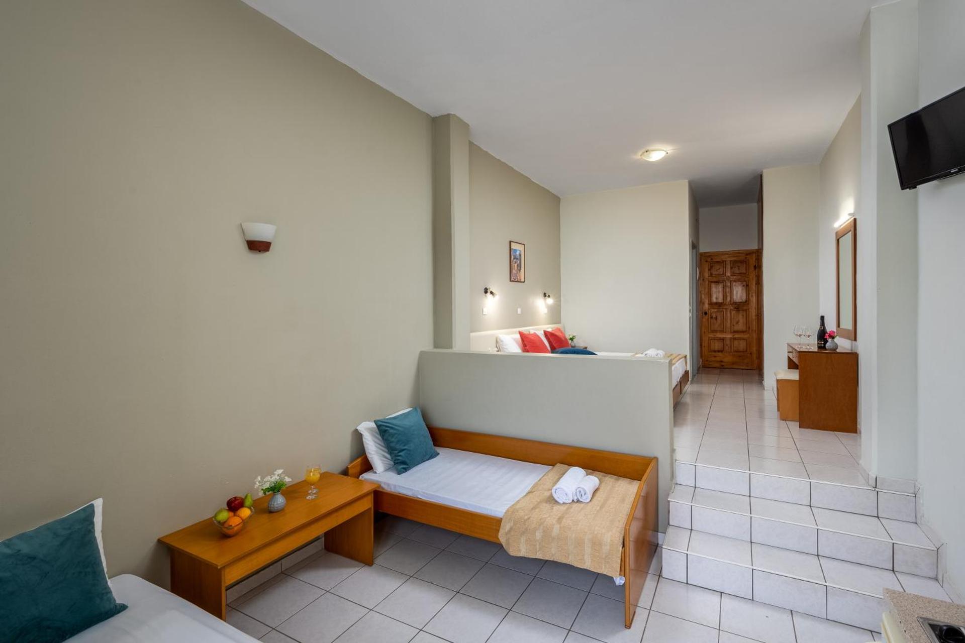 Bayside Hotel Katsaras - Photo 27