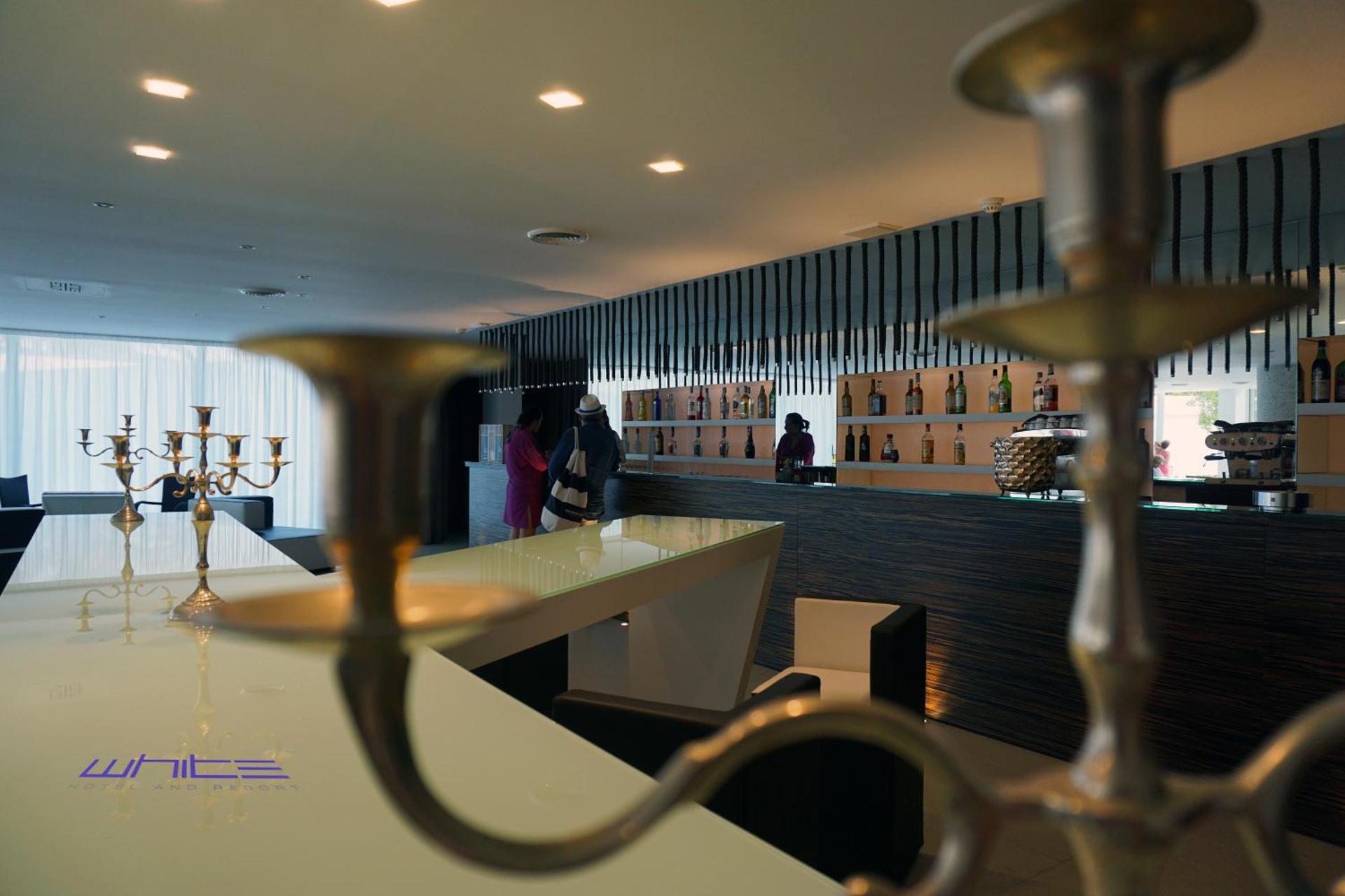 White Hotel - Photo 81