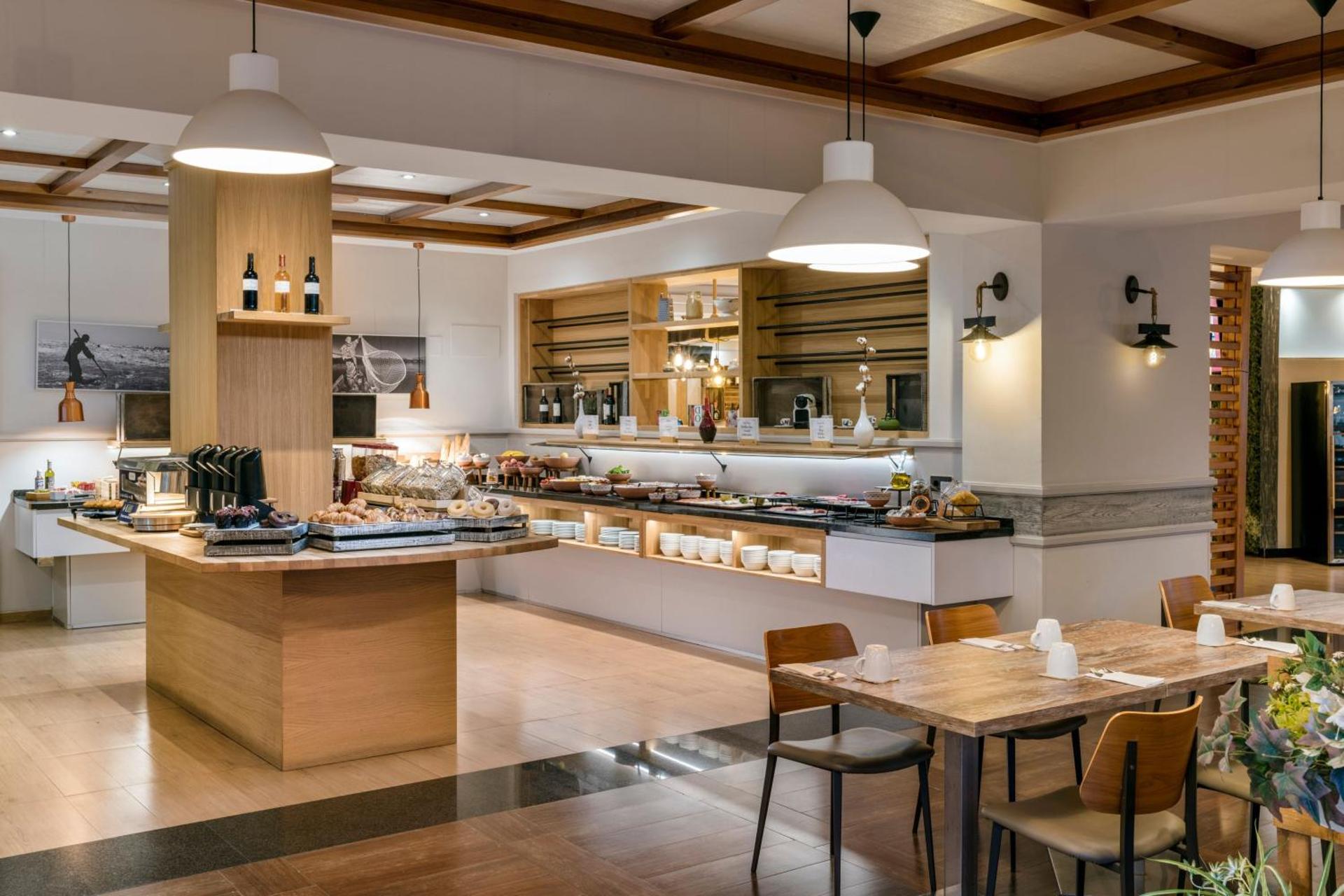 Marriott's Playa Andaluza - Photo 35