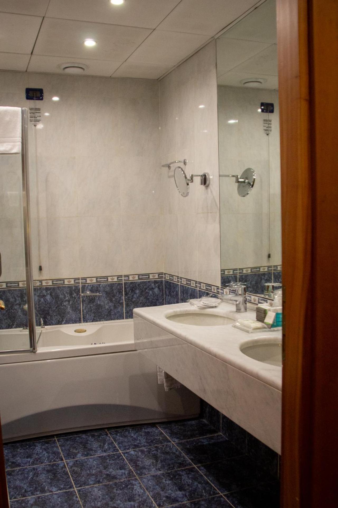 Pacific Hotel Fortino - Photo 122