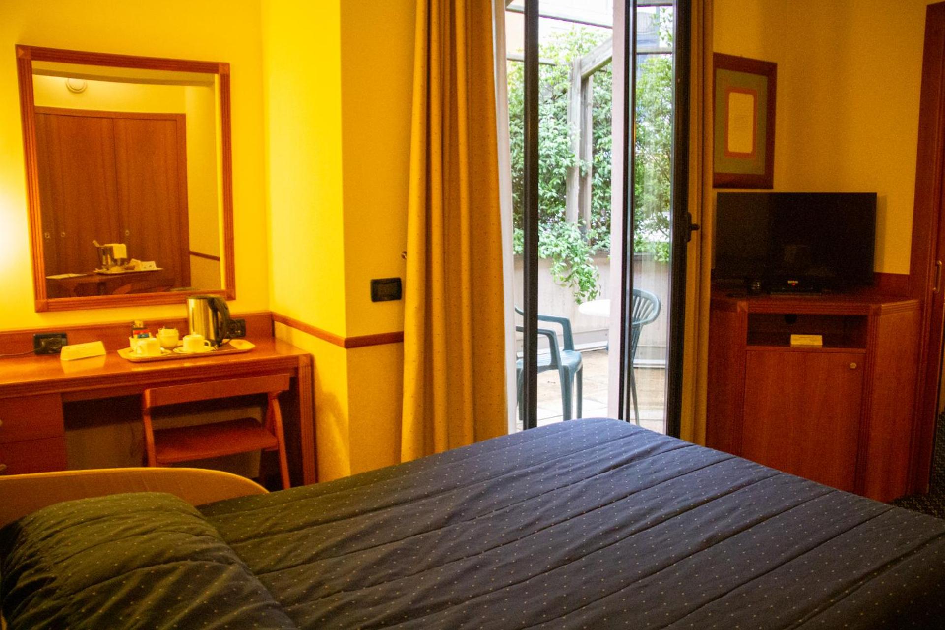 Pacific Hotel Fortino - Photo 29