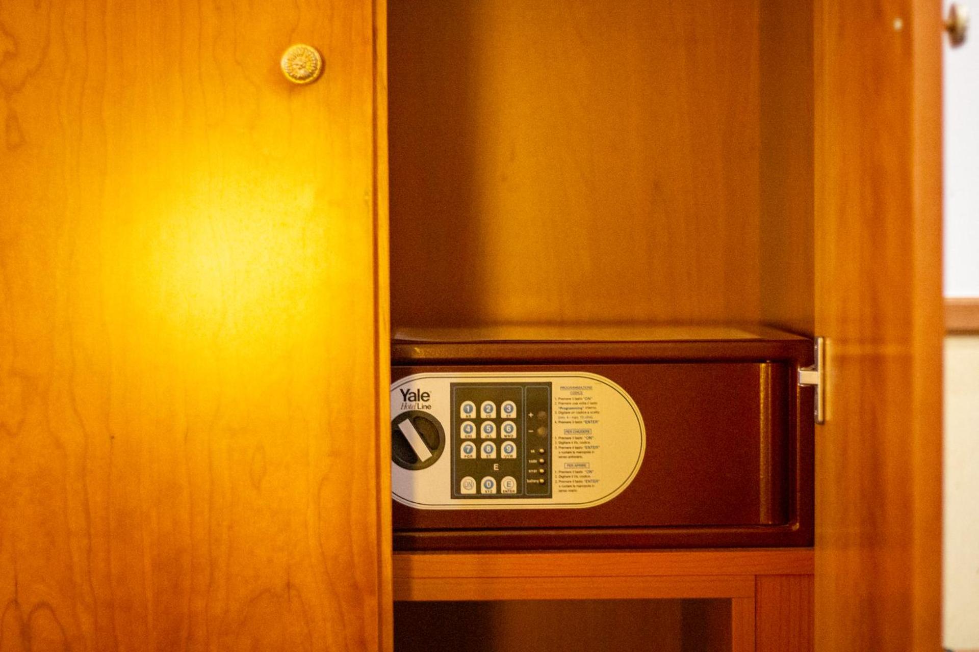 Pacific Hotel Fortino - Photo 15