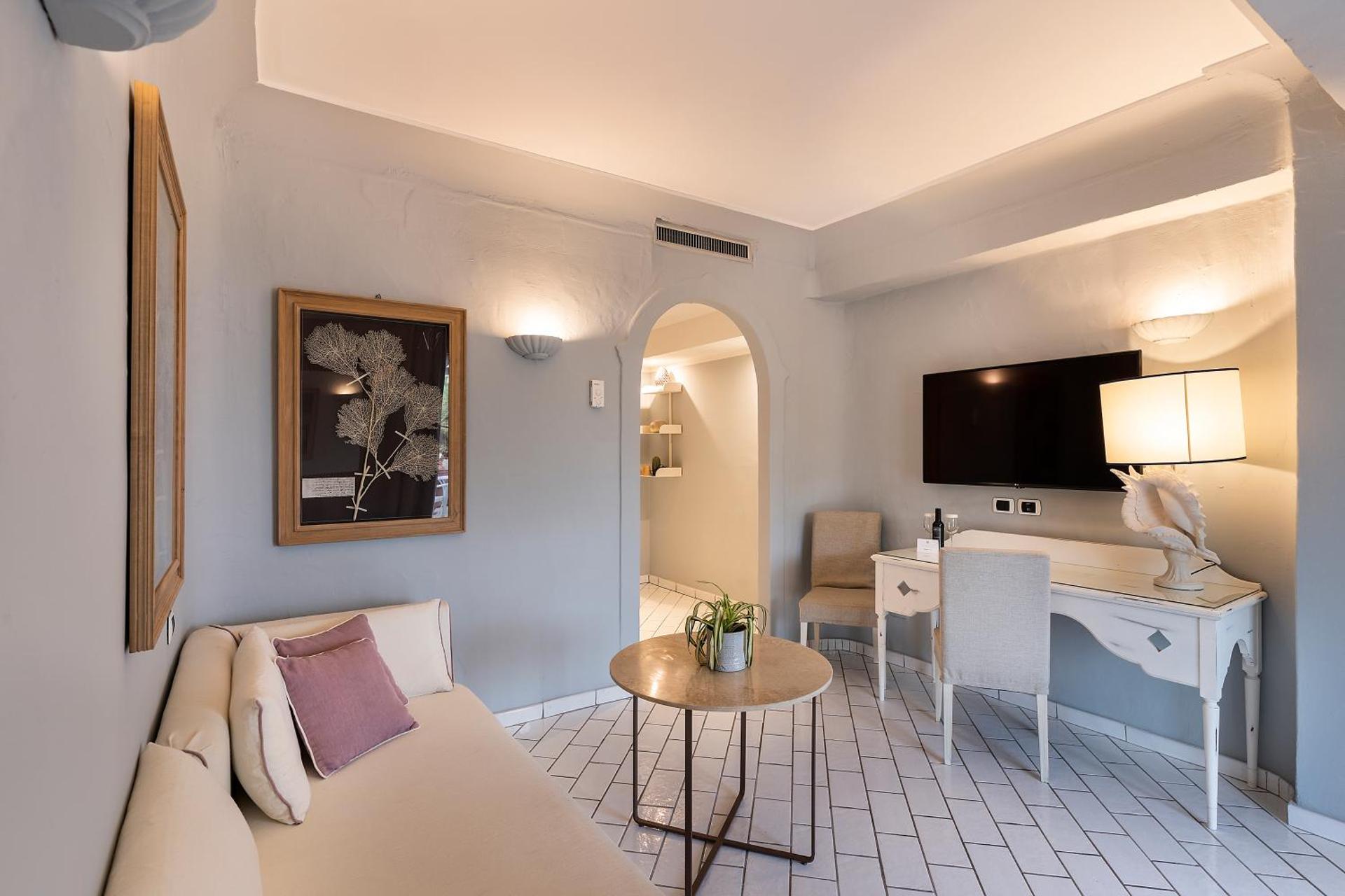 Therasia Resort Sea and SPA - The Leading Hotels of the World - Photo 88