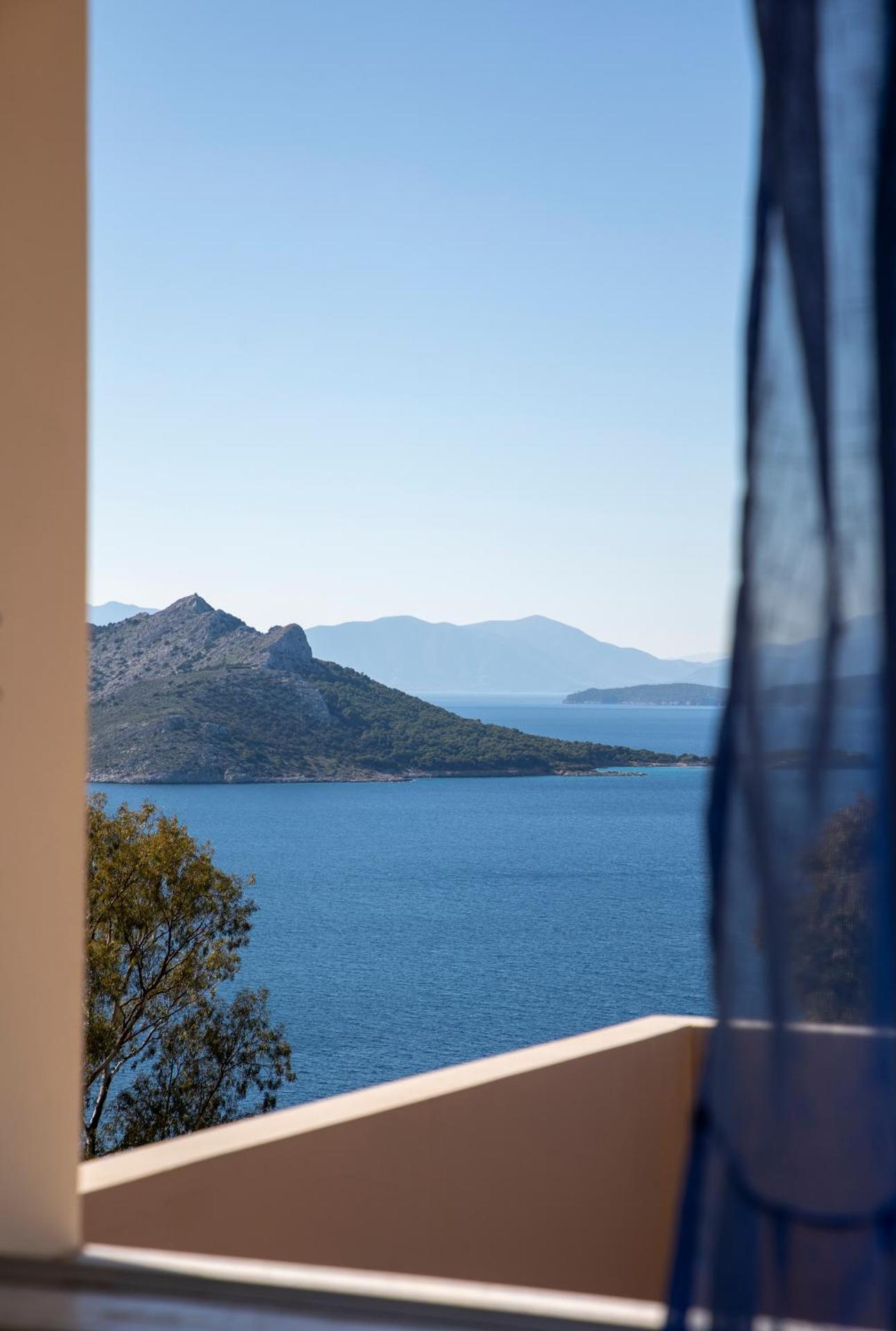 Aegina Sea View Villa - Photo 4