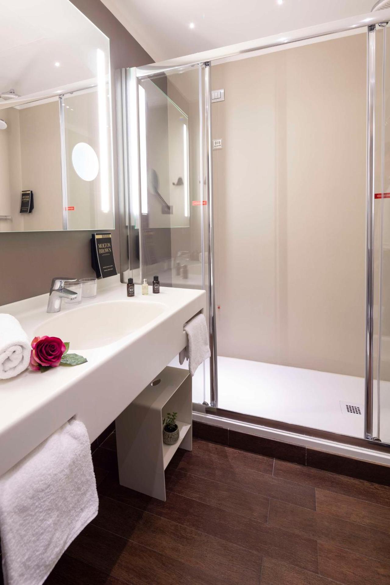 Best Western Plus City Hotel - Photo 16