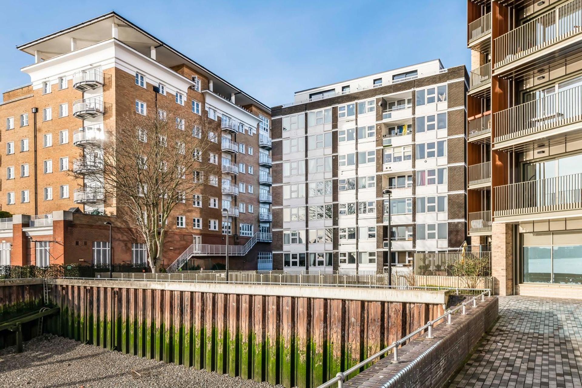 Riverside 3BR with Easy Transport 20mins to City Centre - Photo 41