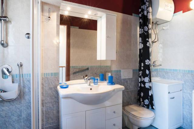 Click Center Apartment - Photo 13