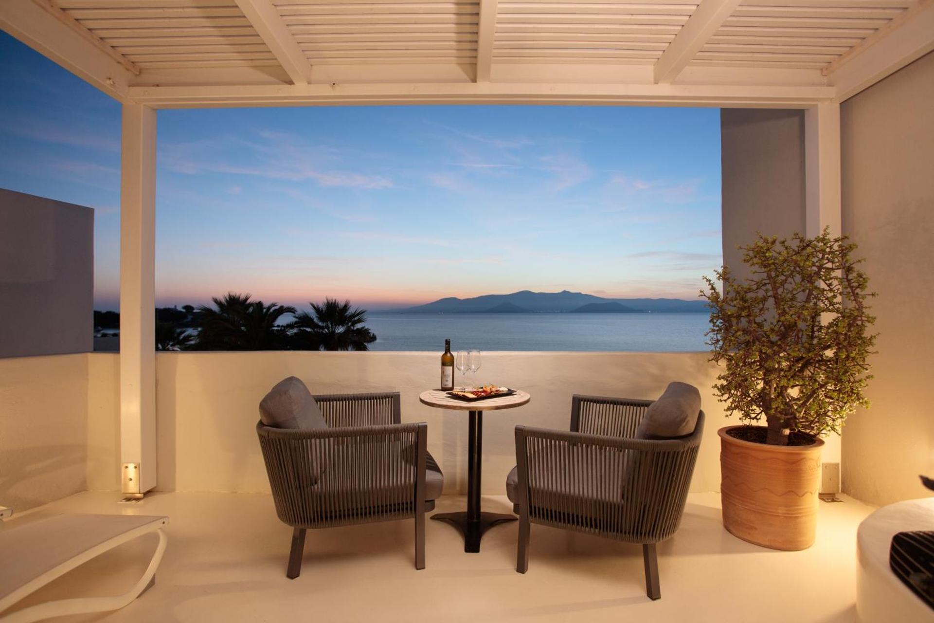 Iria Beach Art Hotel - Photo 81