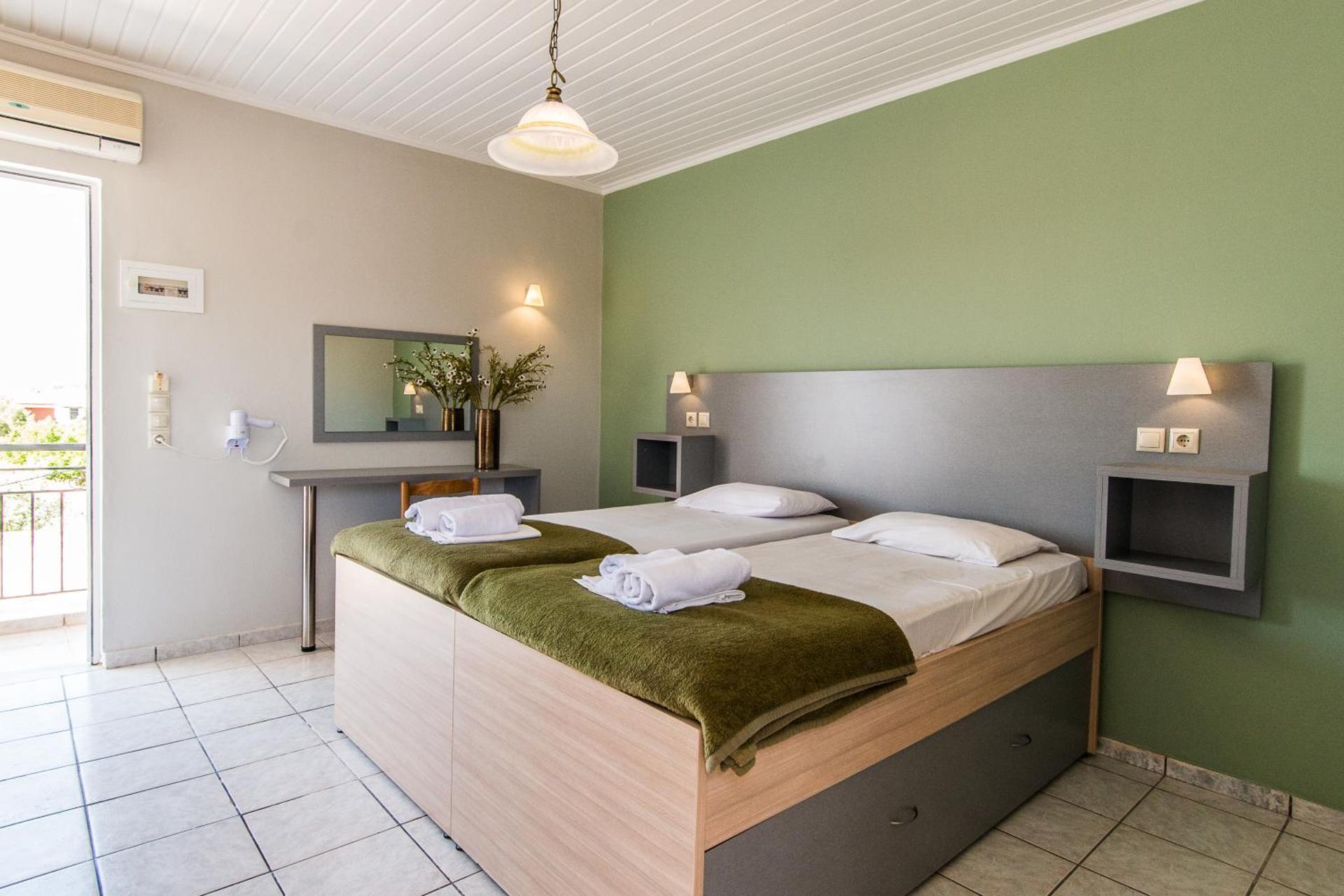 Zante Plaza Hotel & Apartments - Photo 17