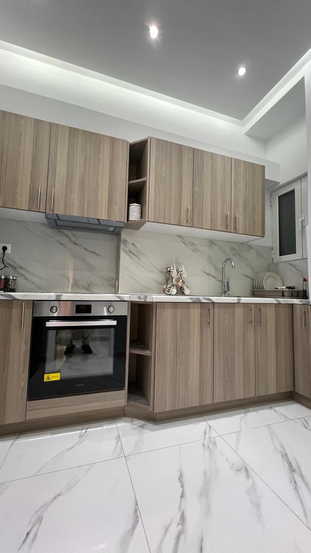 Four Seasons Apartment - Photo 19