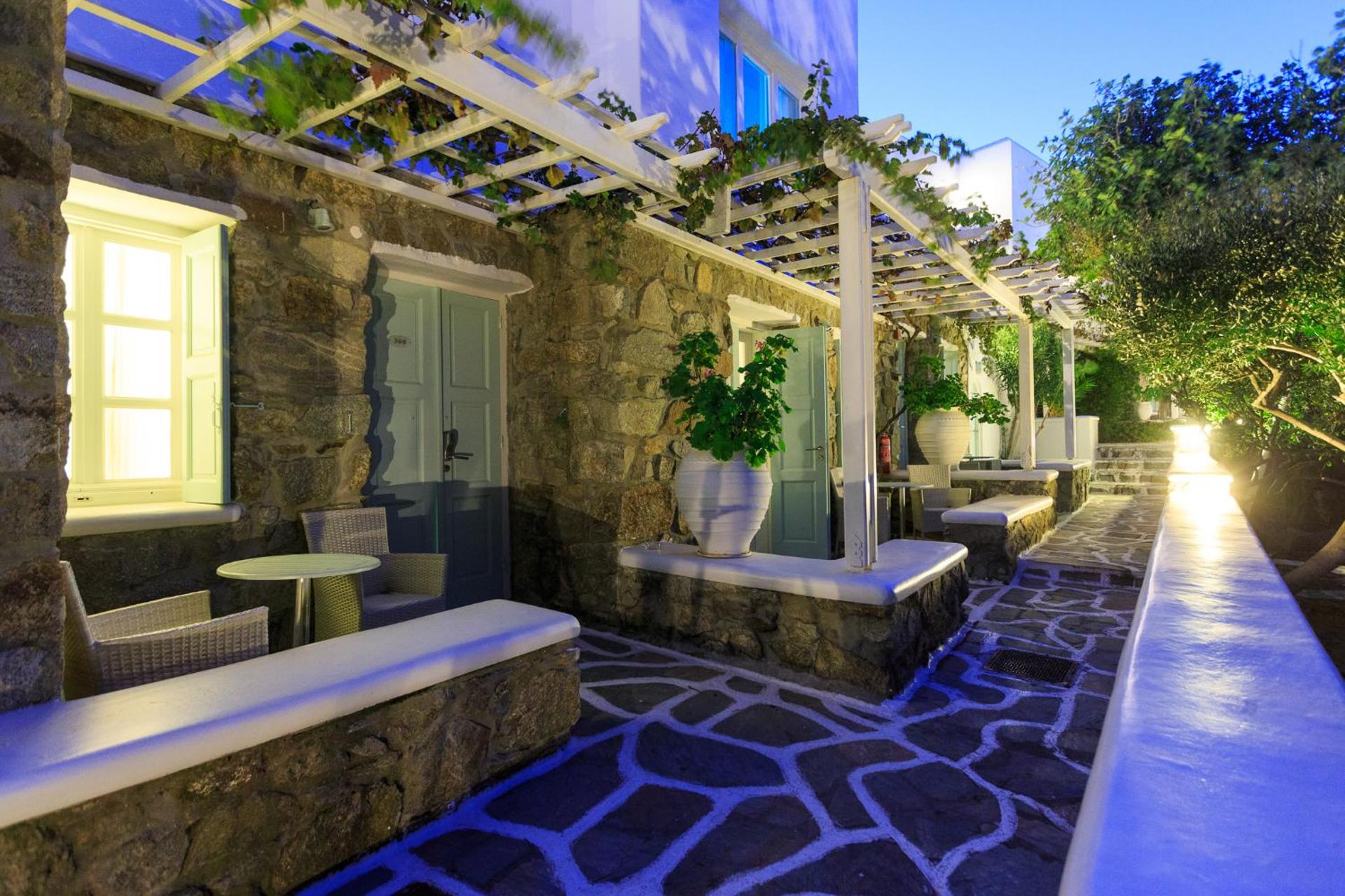 Petinos Hotel - Photo 57