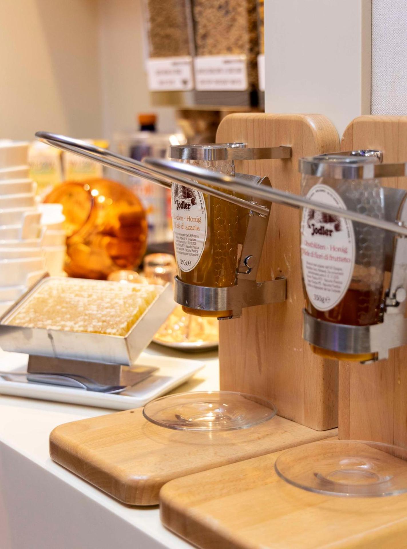 Best Western Plus City Hotel - Photo 61