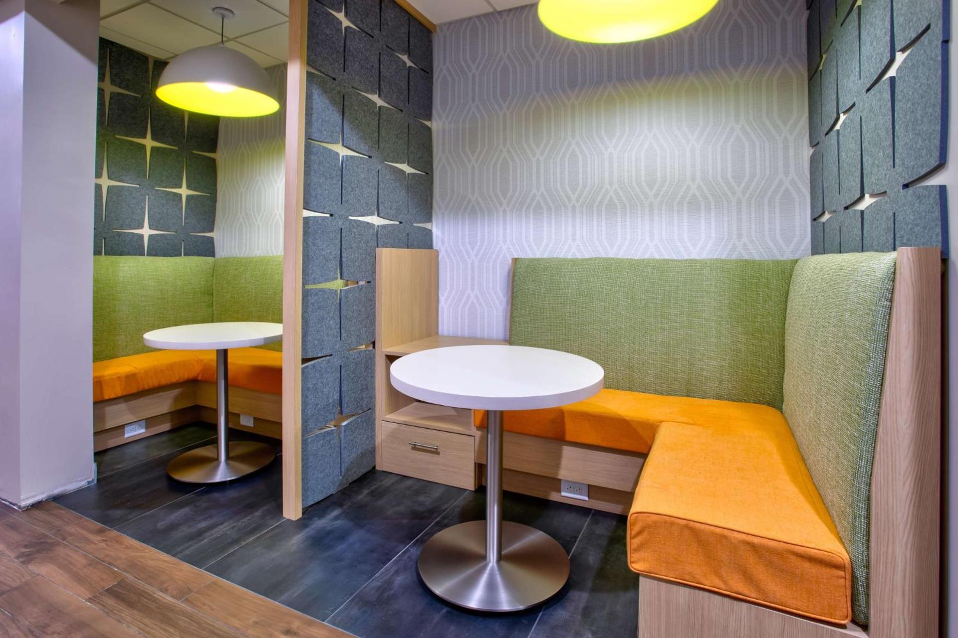 Hampton Inn & Suites By Hilton- Newark Airport Elizabeth - Photo 17