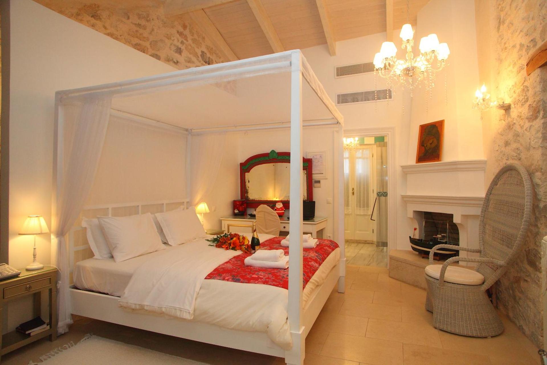 The Aigli - Photo 26