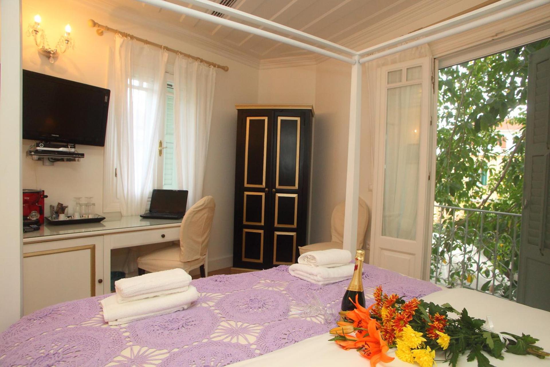 The Aigli - Photo 29