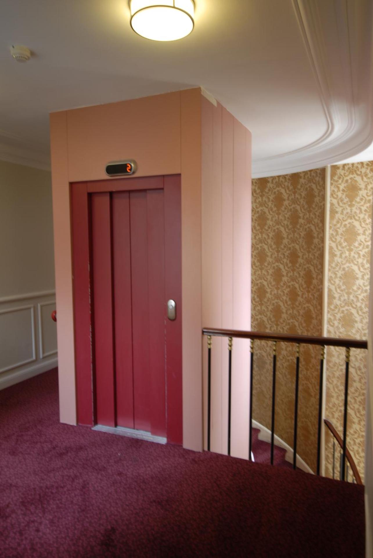 Hôtel Bellevue et du Chariot d'Or - Photo 2