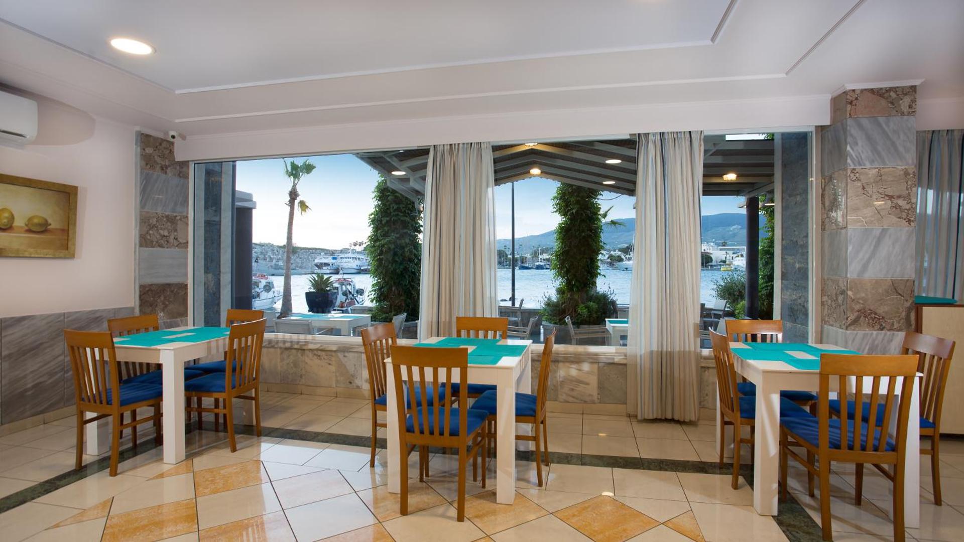 Kosta Palace - Photo 61