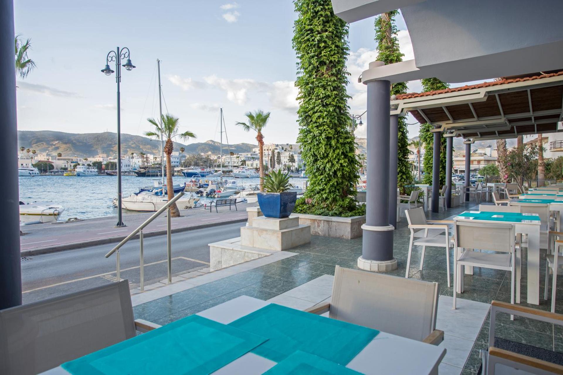 Kosta Palace - Photo 63