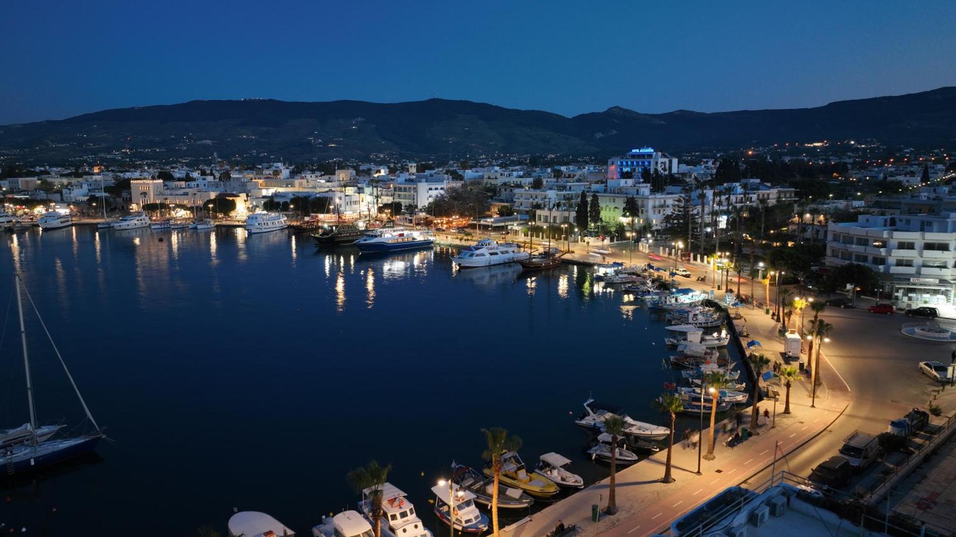 Kosta Palace - Photo 50