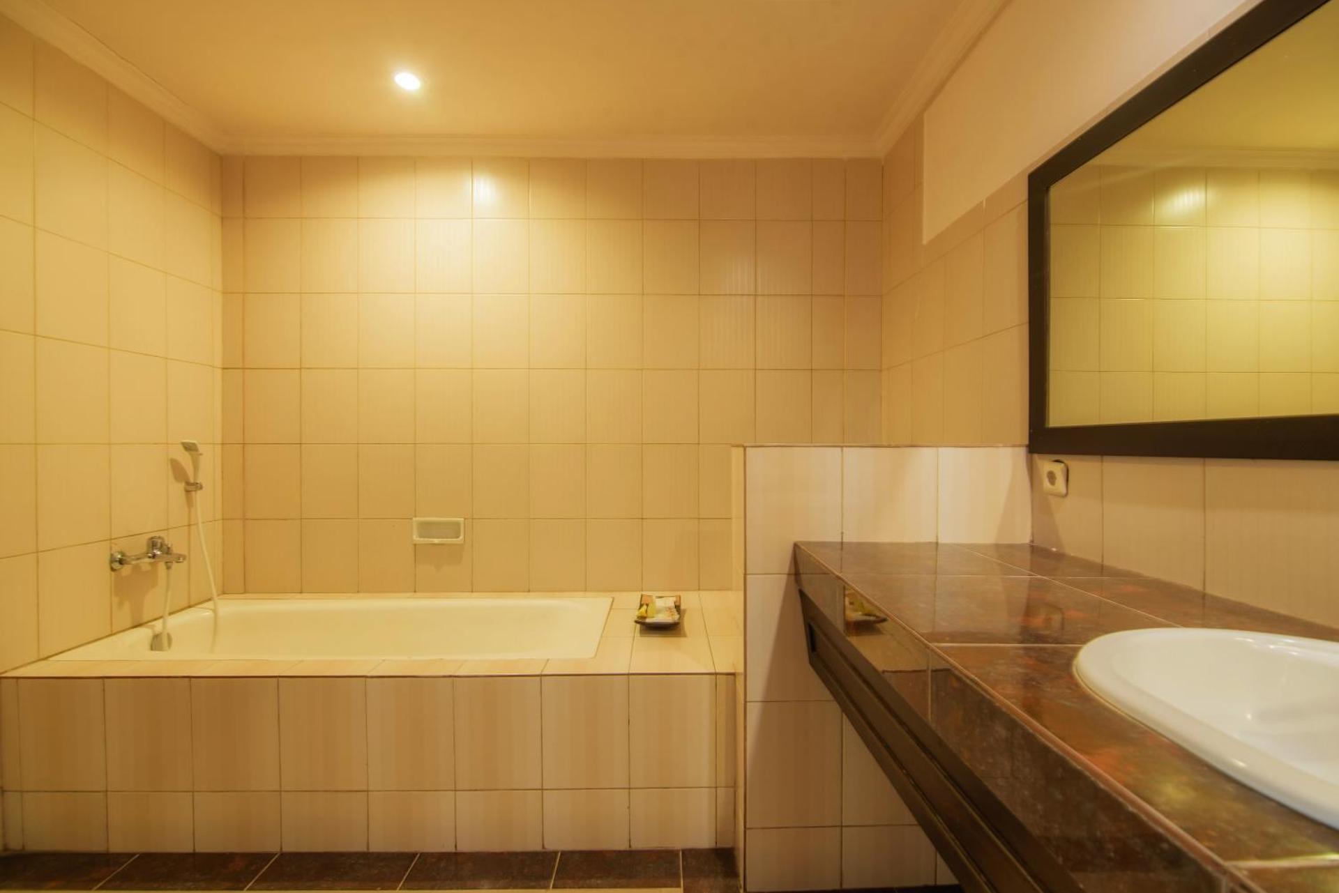 Champlung Sari Hotel and Spa Ubud - Photo 36