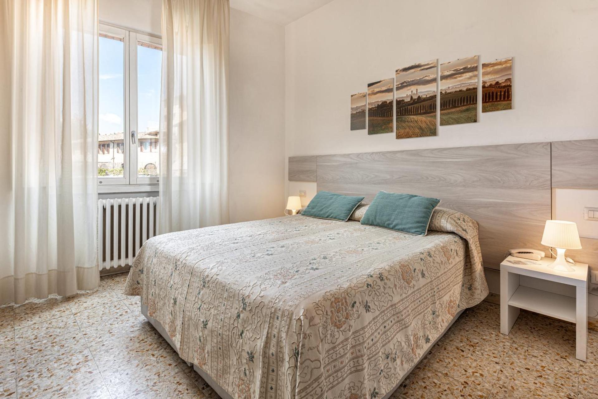 Hotel Minerva - Photo 68