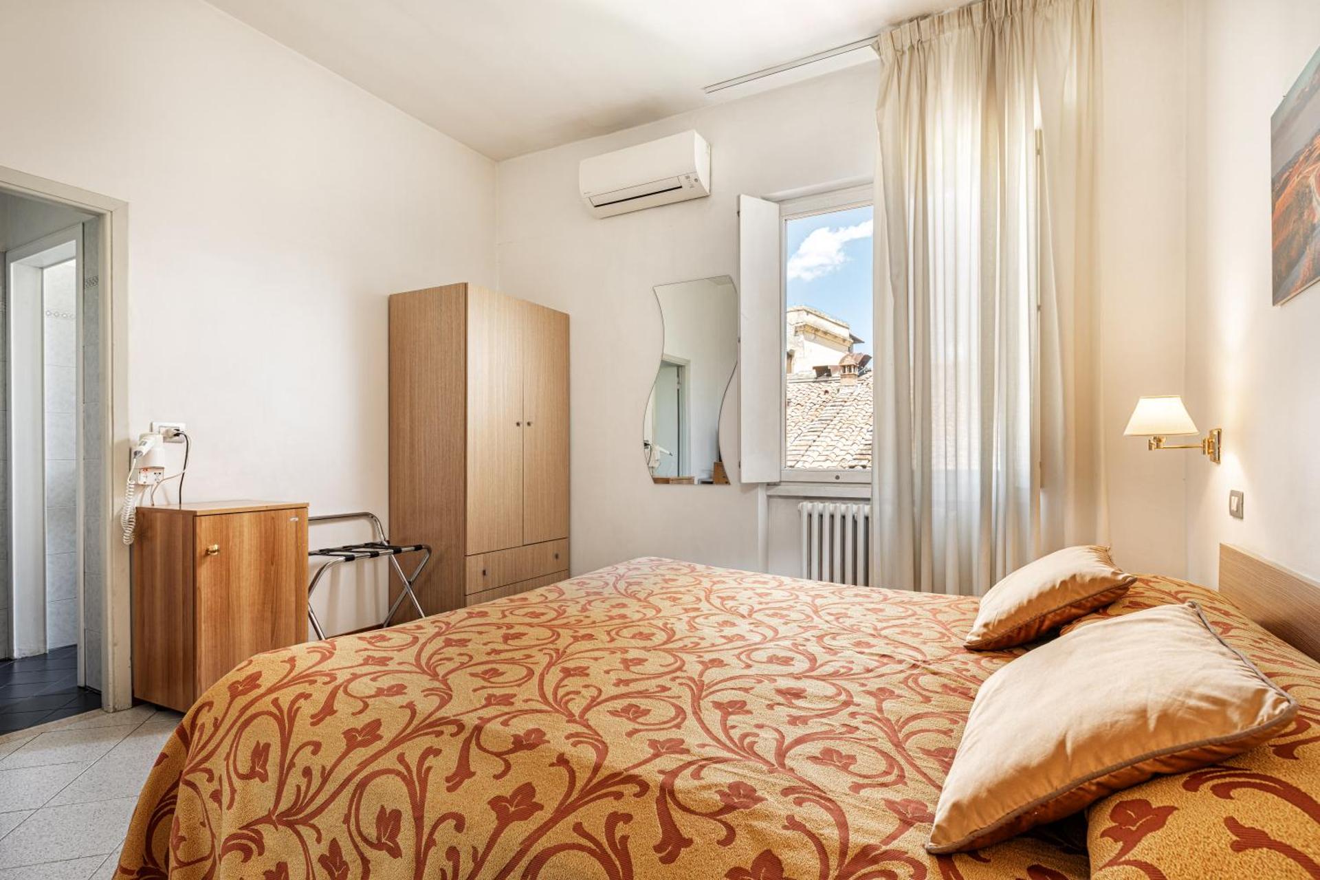 Hotel Minerva - Photo 69