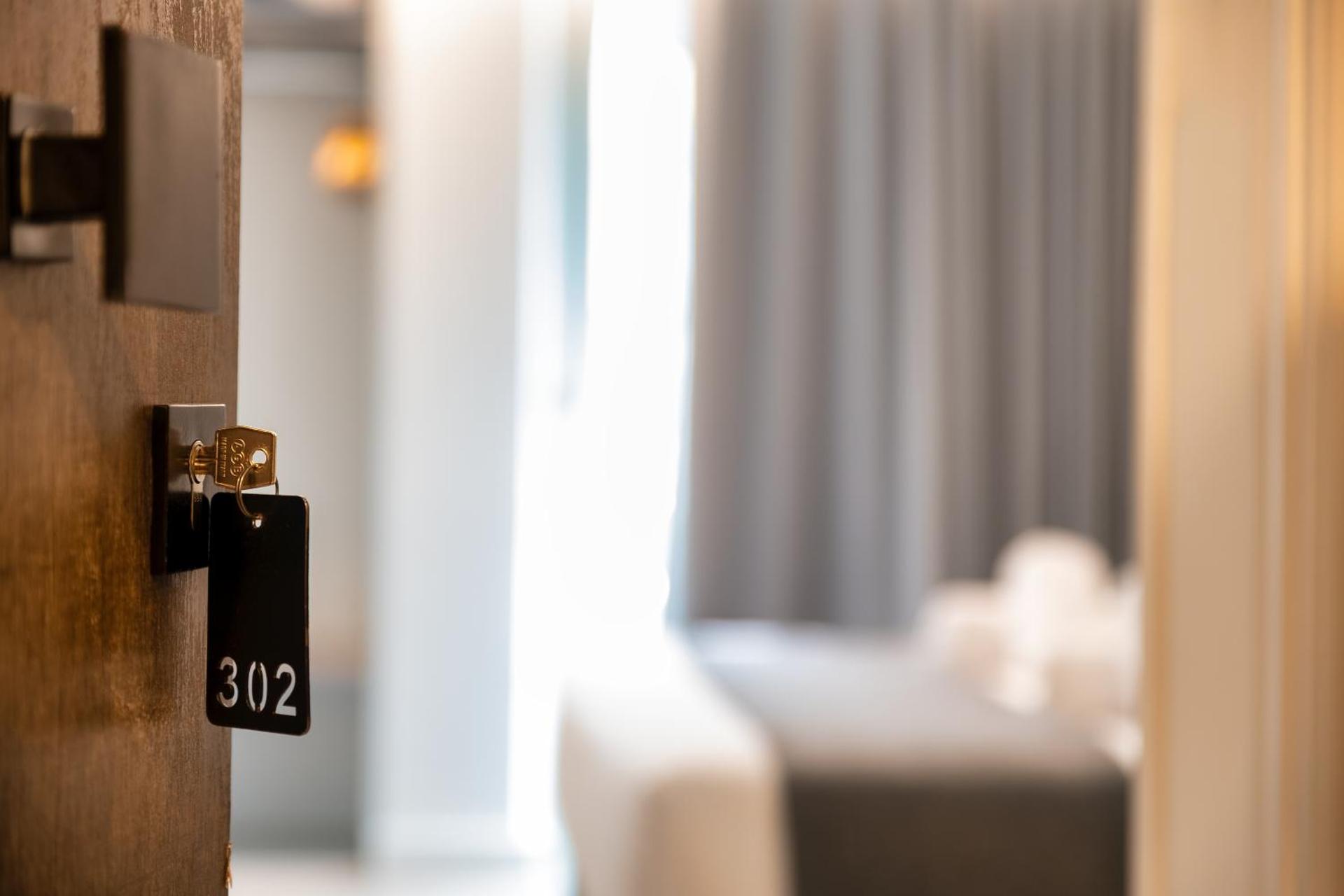 Hotel Adonis Athens - Photo 11