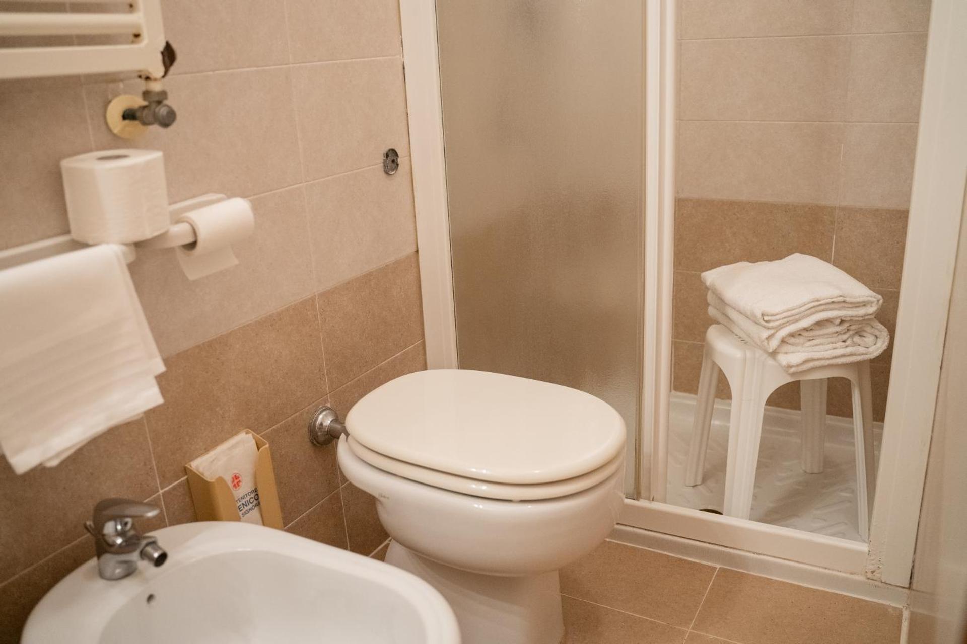 Hotel Tivoli - Photo 41