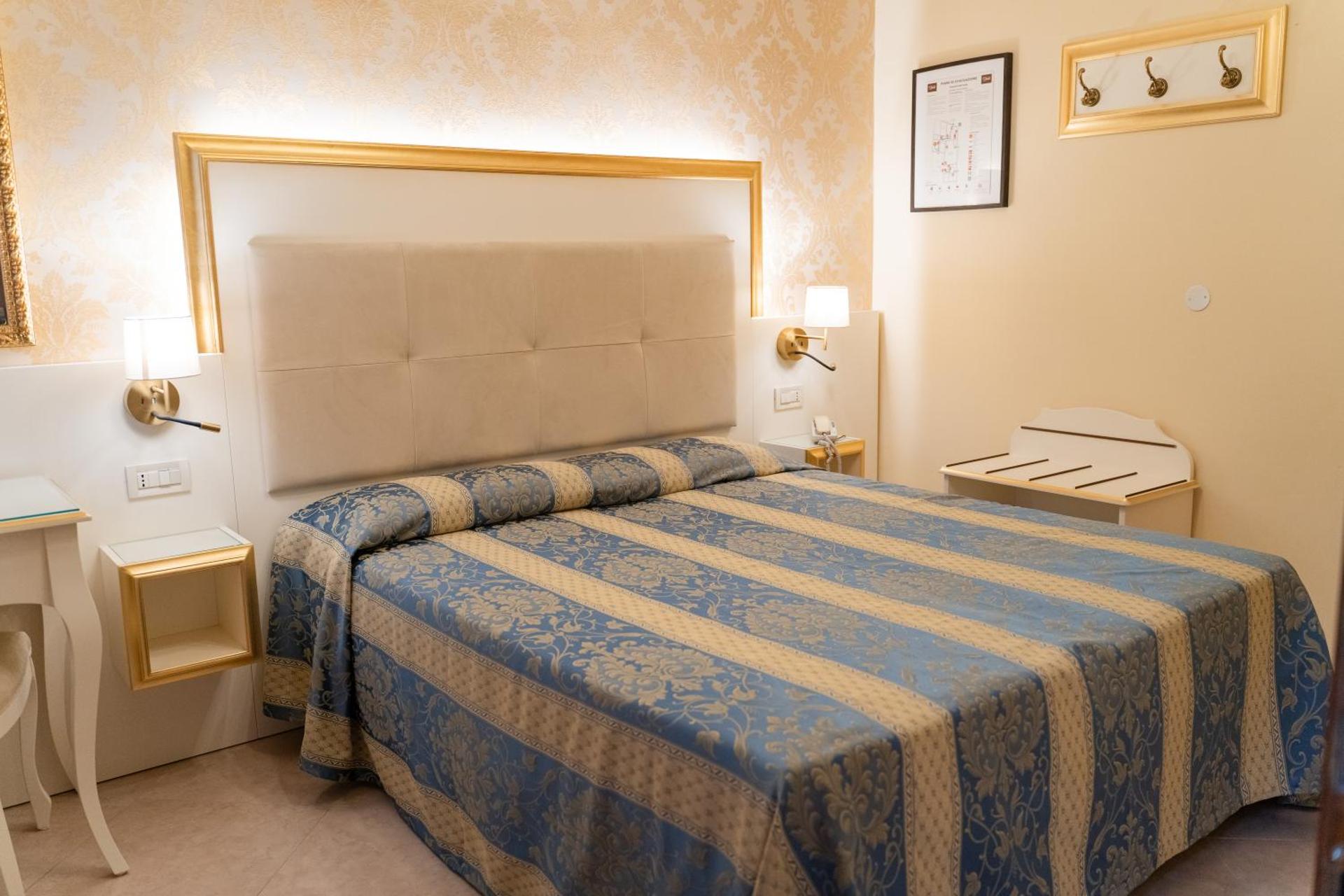 Hotel Tivoli - Photo 43