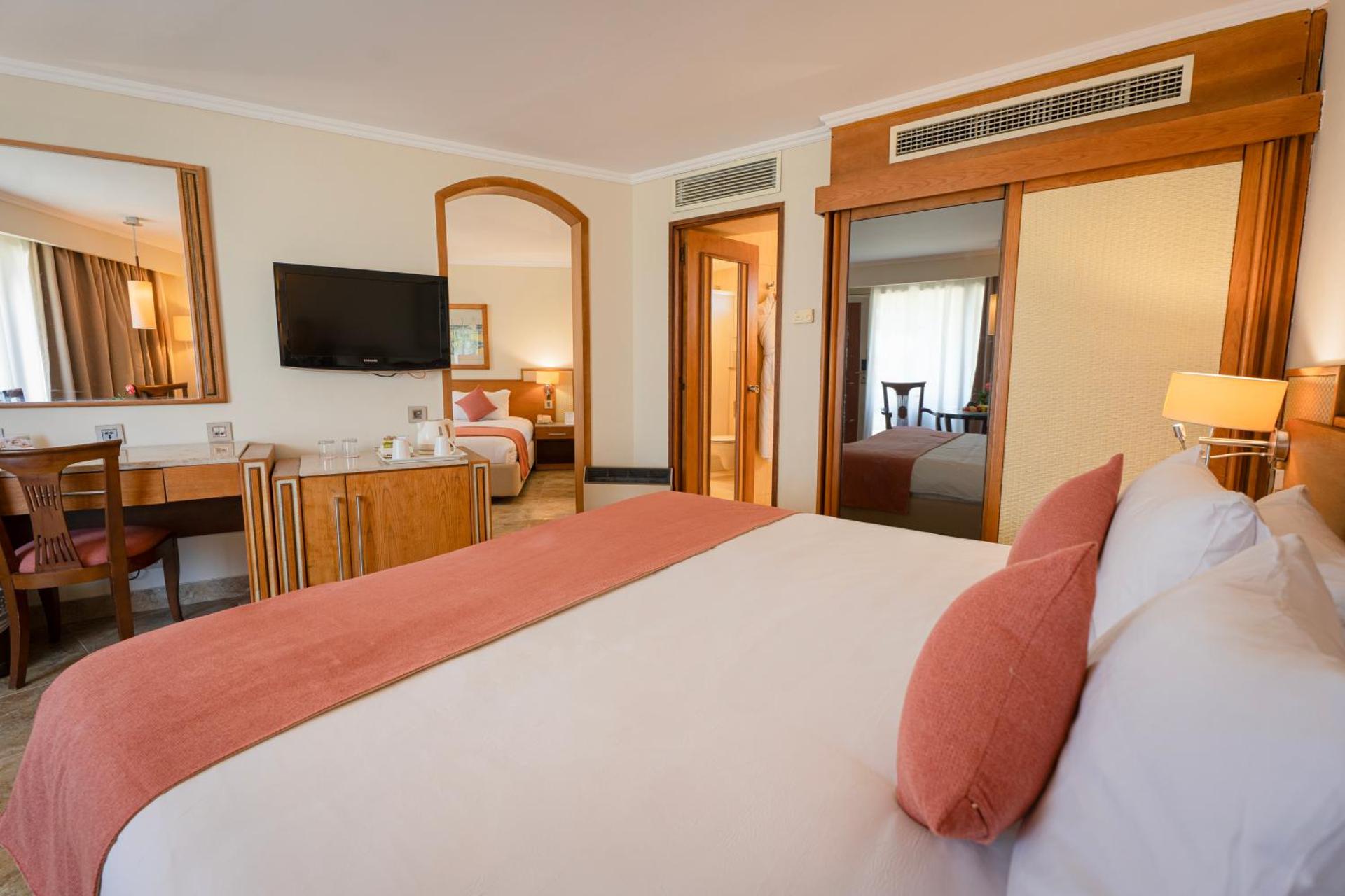 Family Room / Quadruple Room