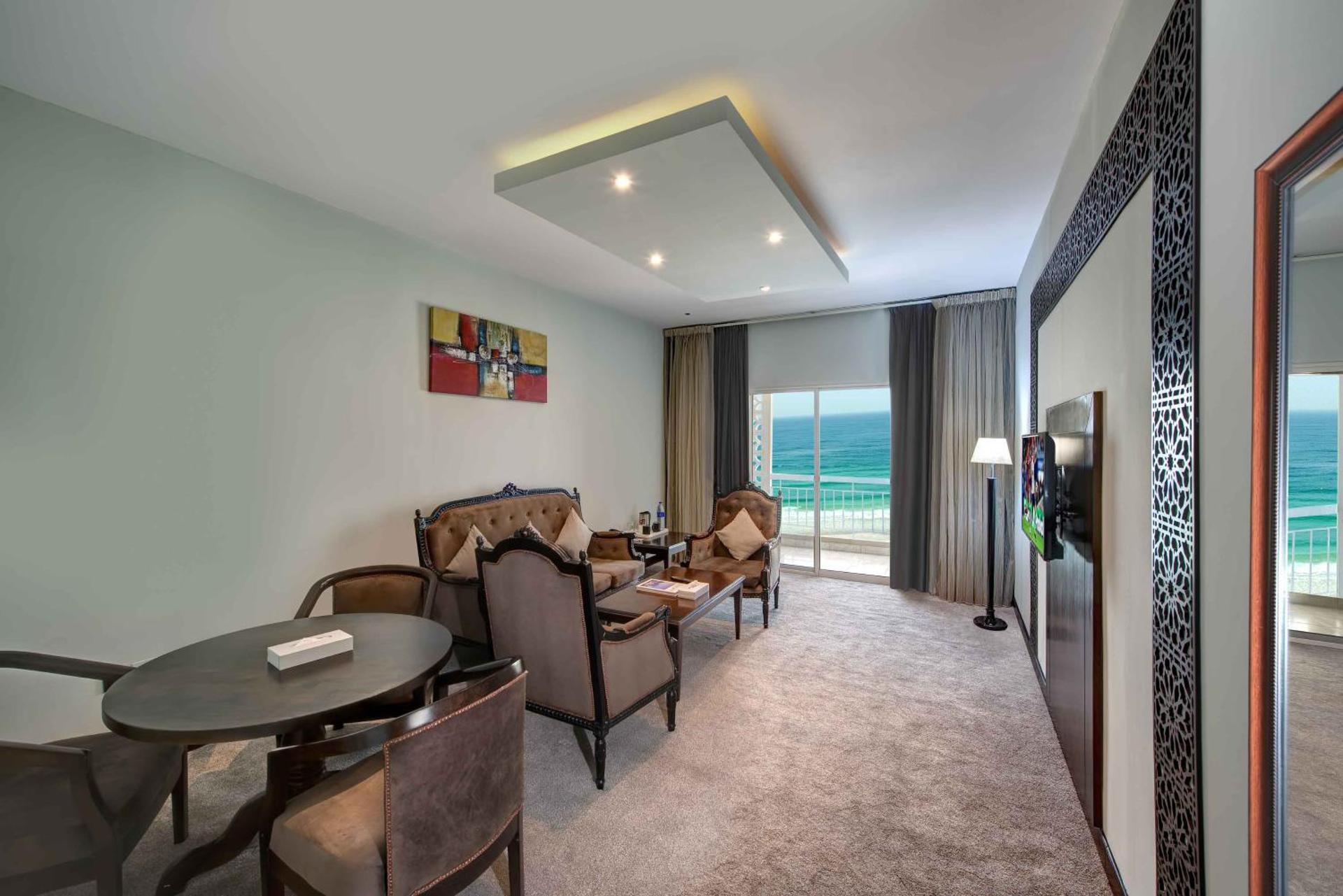 Sharjah Carlton Hotel - Photo 55