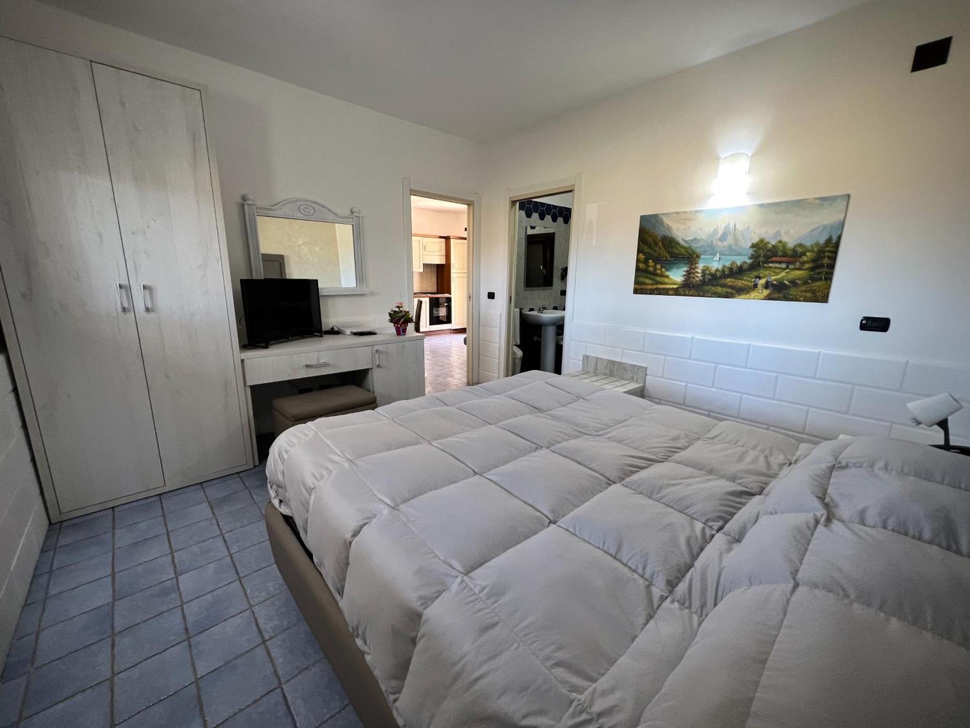 Hotel Capo Campolato - Photo 12