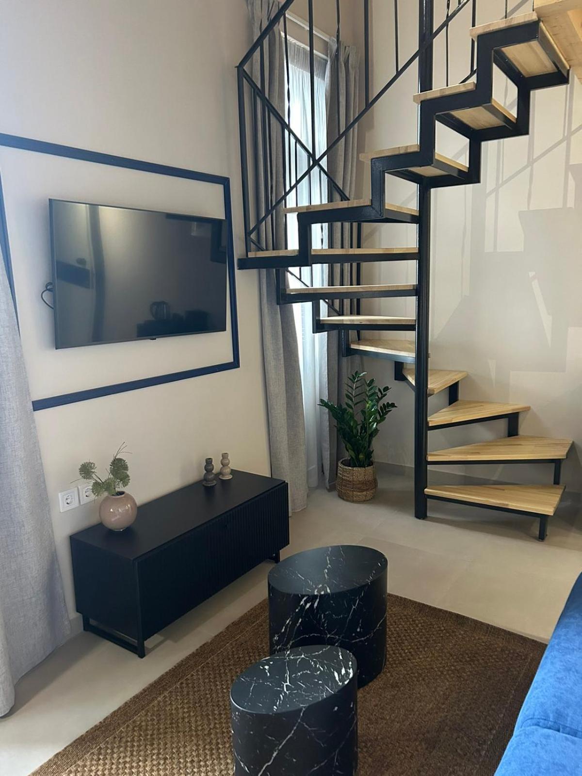 Living Yard Thissio - Photo 24