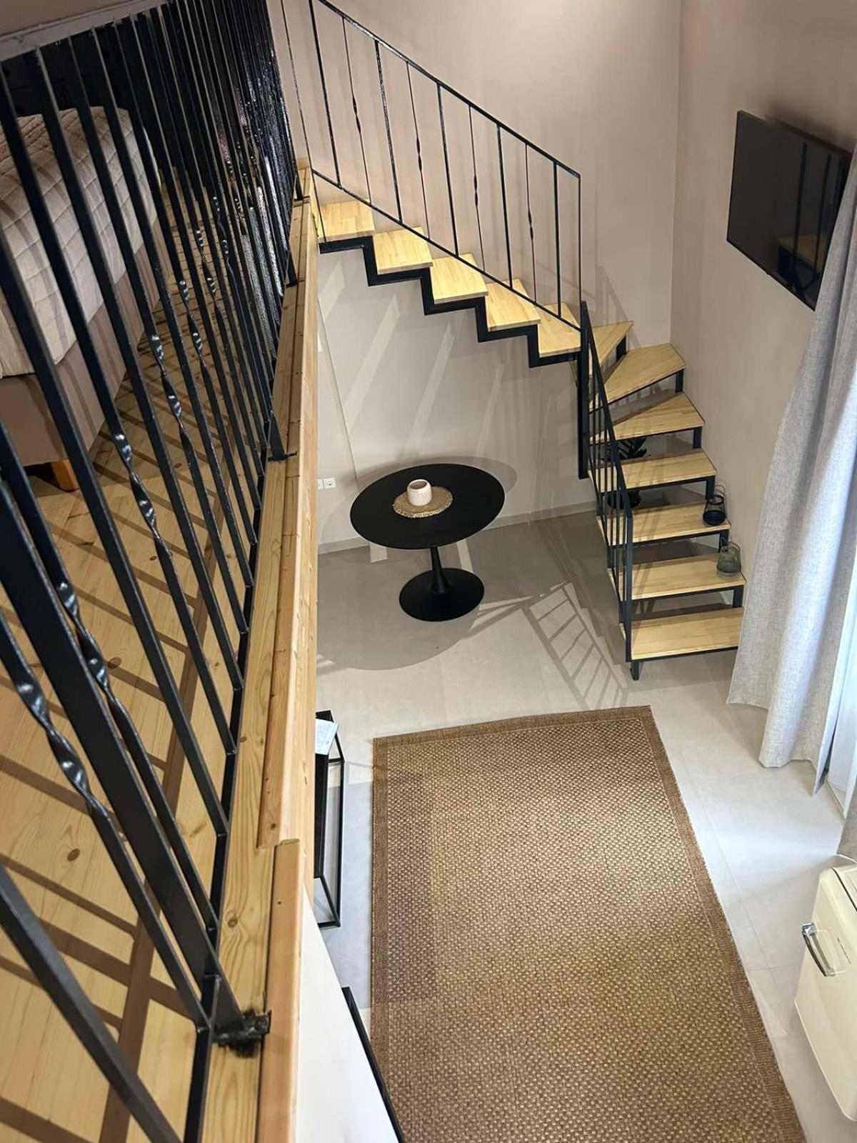 Living Yard Thissio - Photo 6