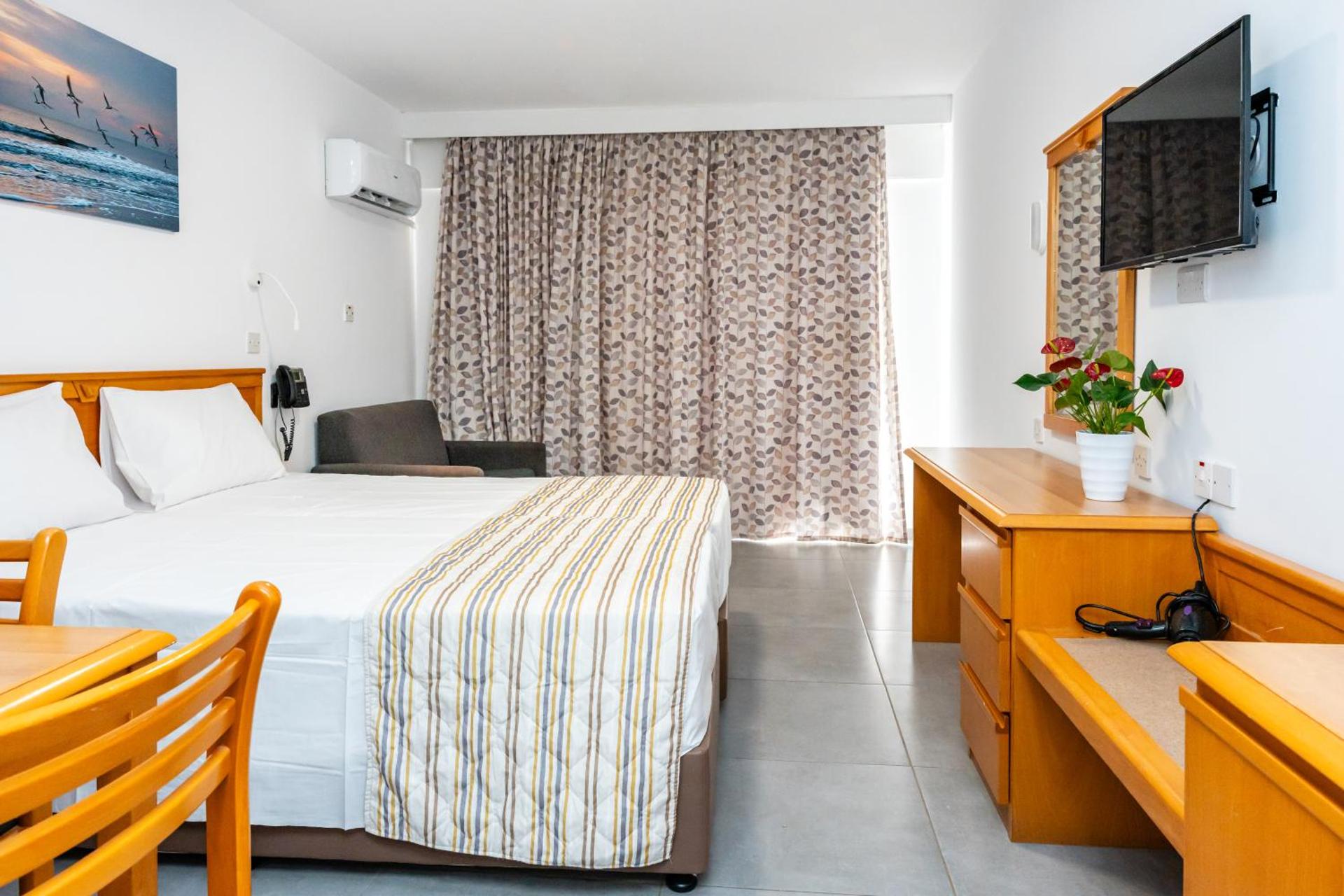 Helios Bay Hotel and Suites - Photo 29