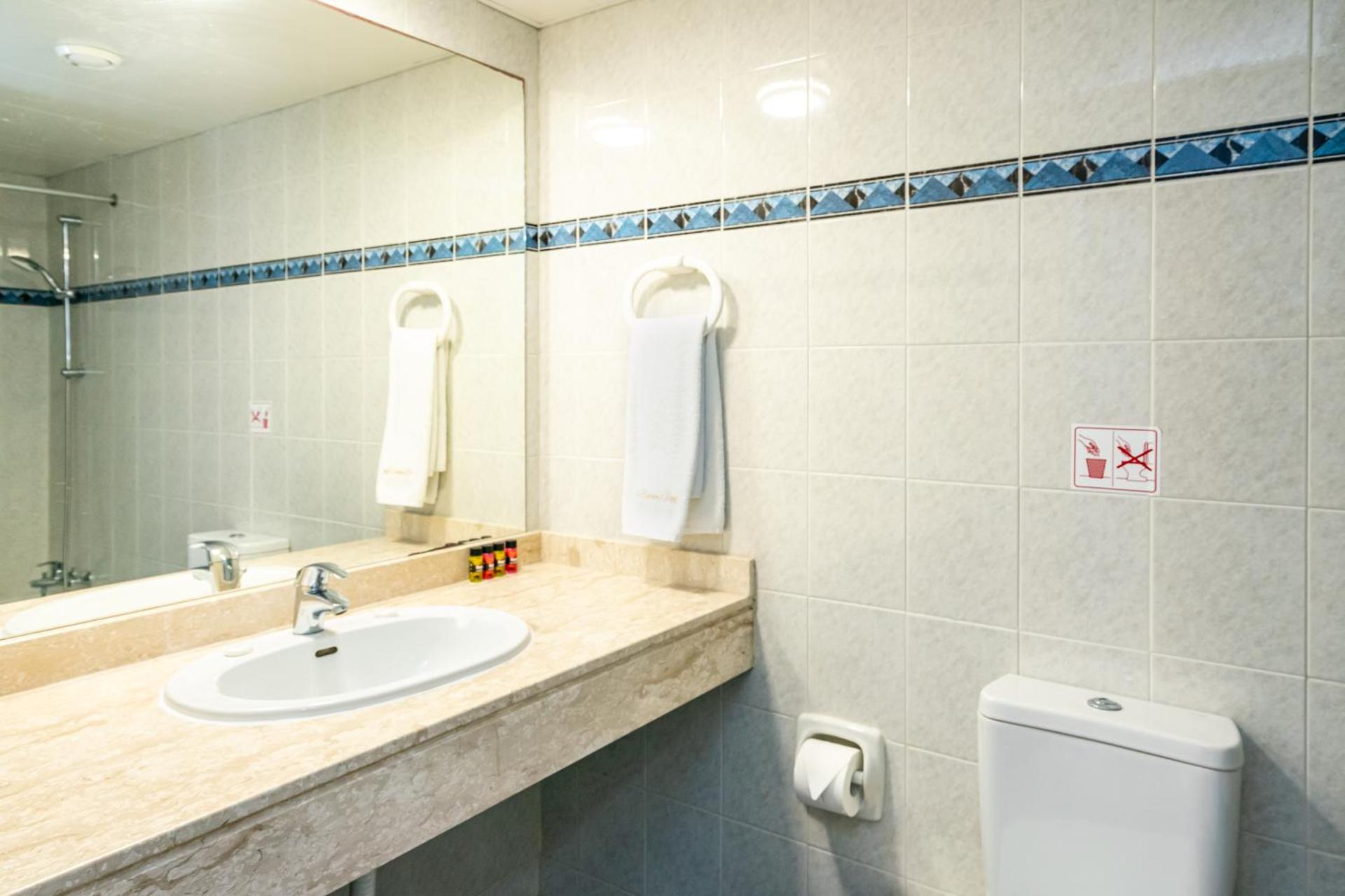 Helios Bay Hotel and Suites - Photo 31